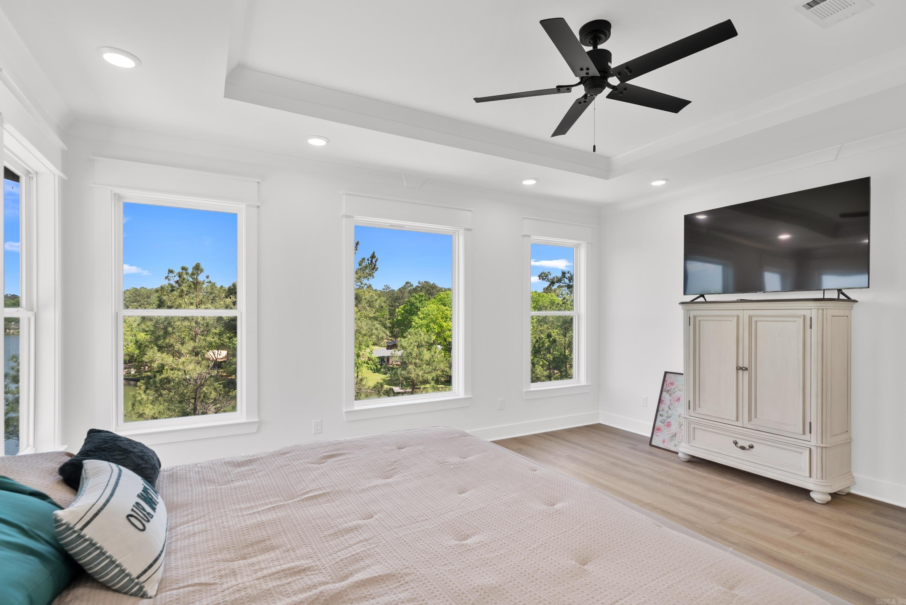 Lake Forest Shores - Residential