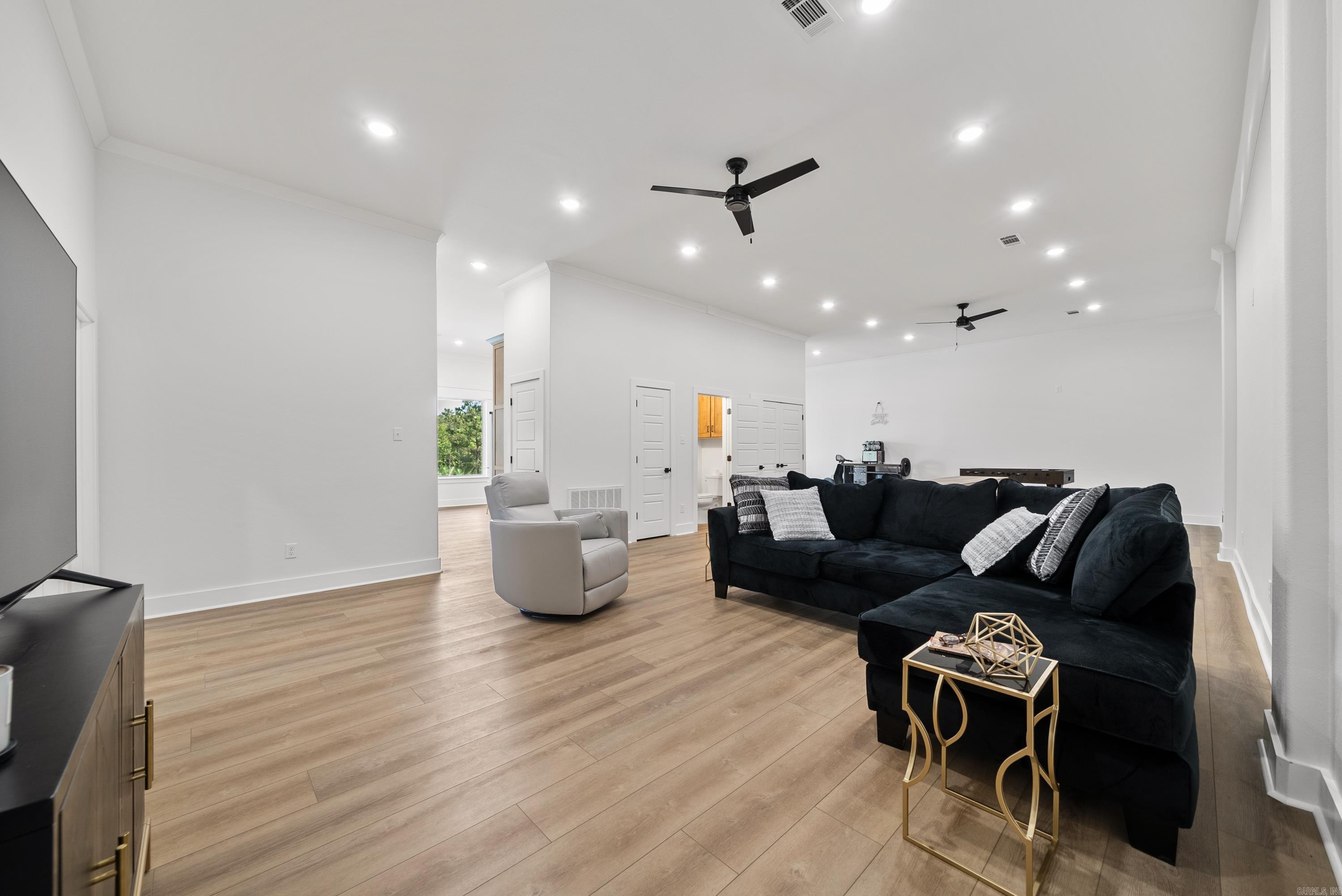 Lake Forest Shores - Residential