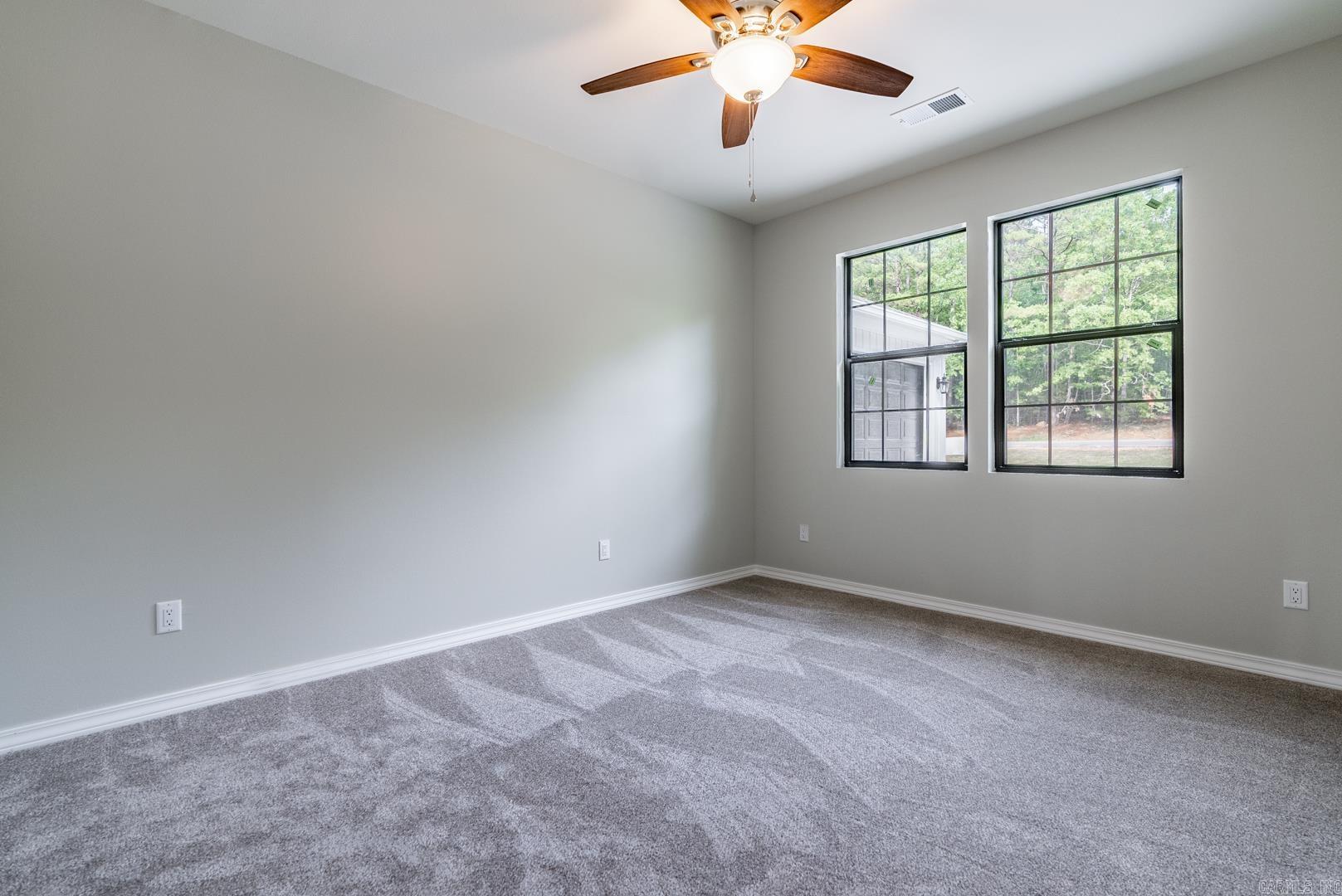 CASTLE RIDGE - Residential