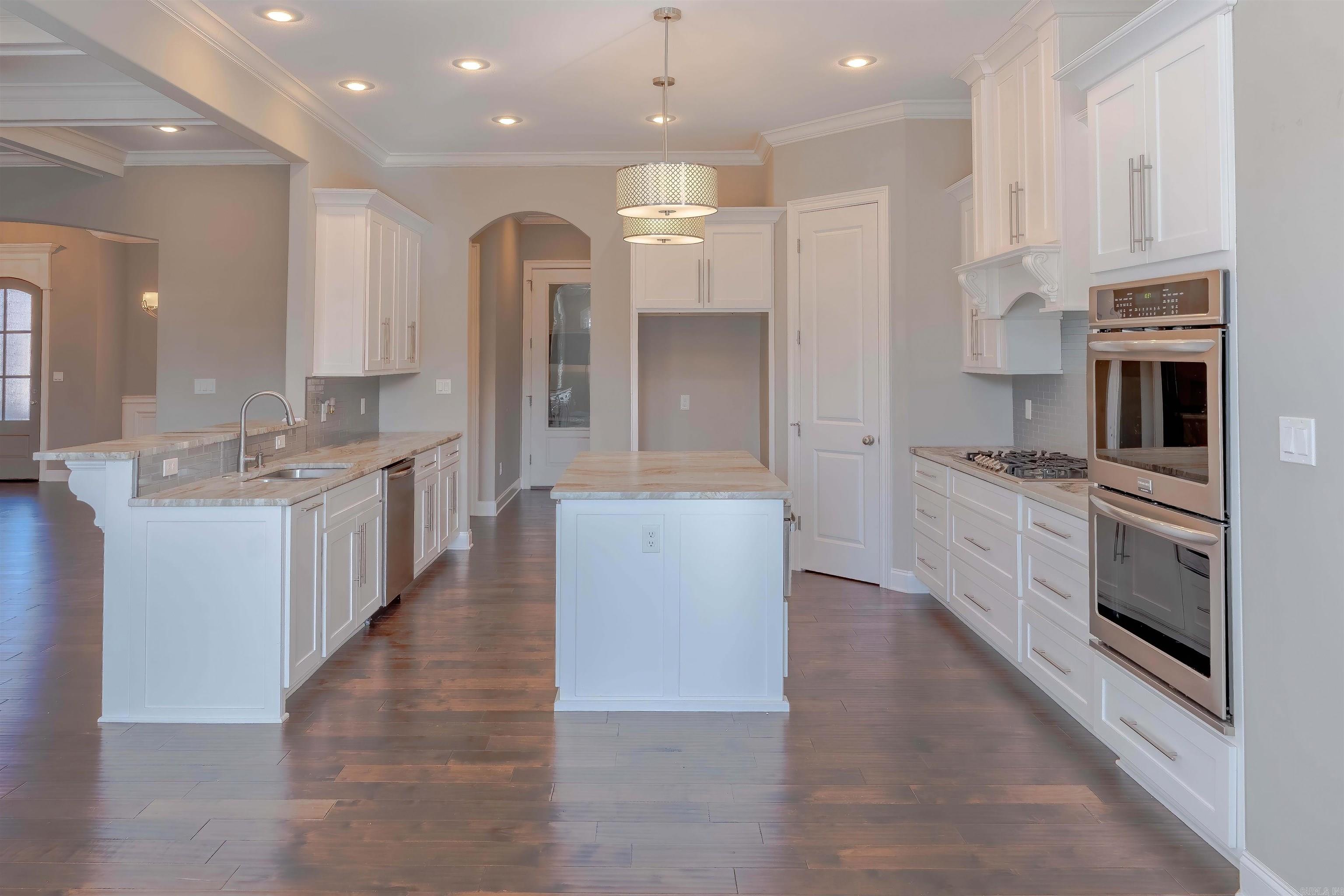 BARRINGTON PARK - Residential