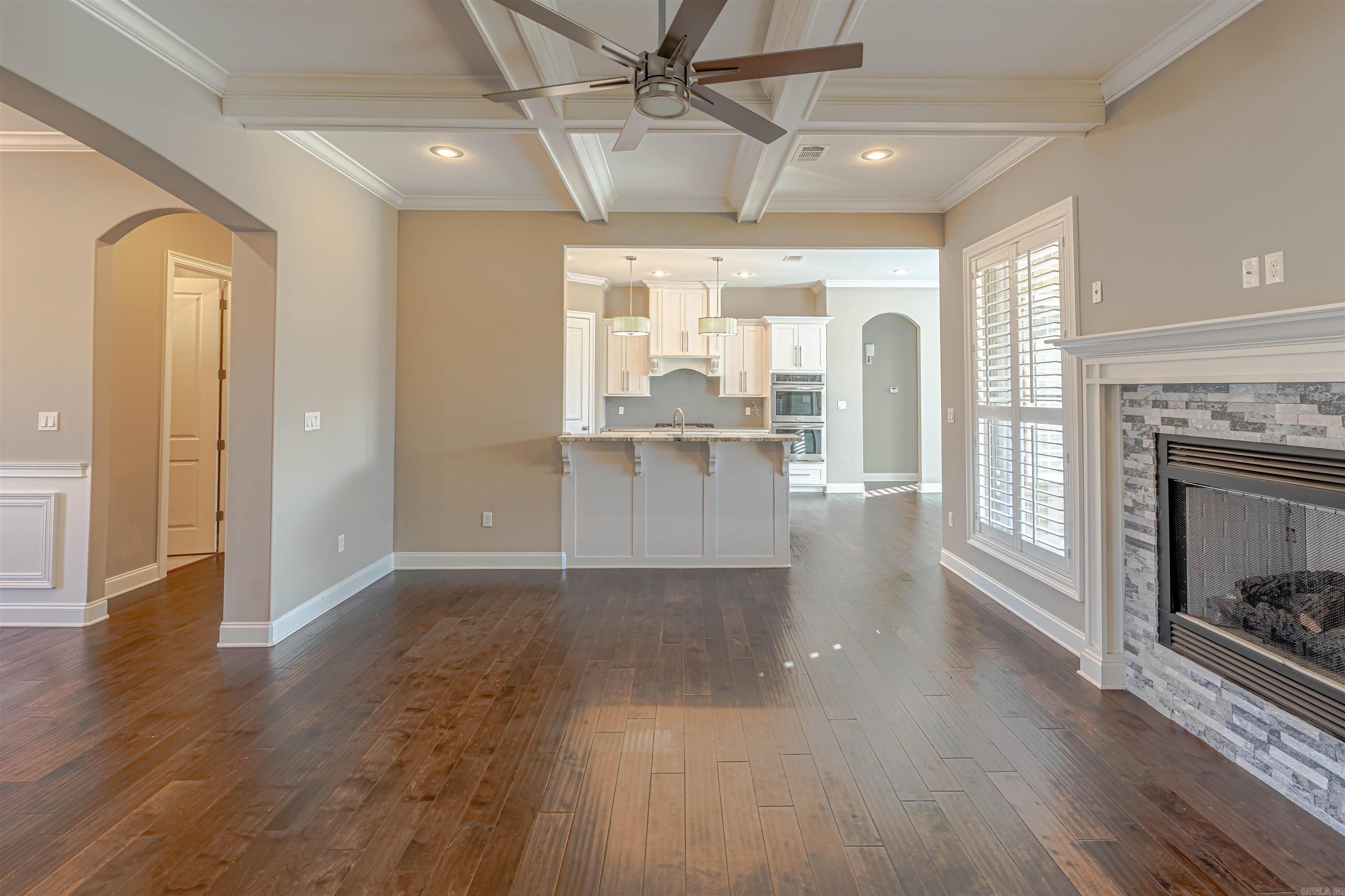 BARRINGTON PARK - Residential