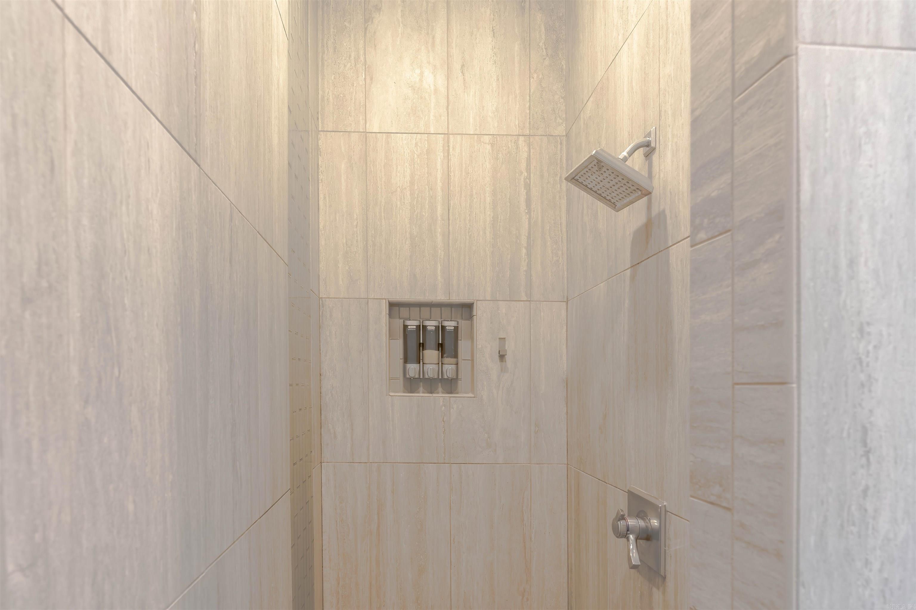 BARRINGTON PARK - Residential