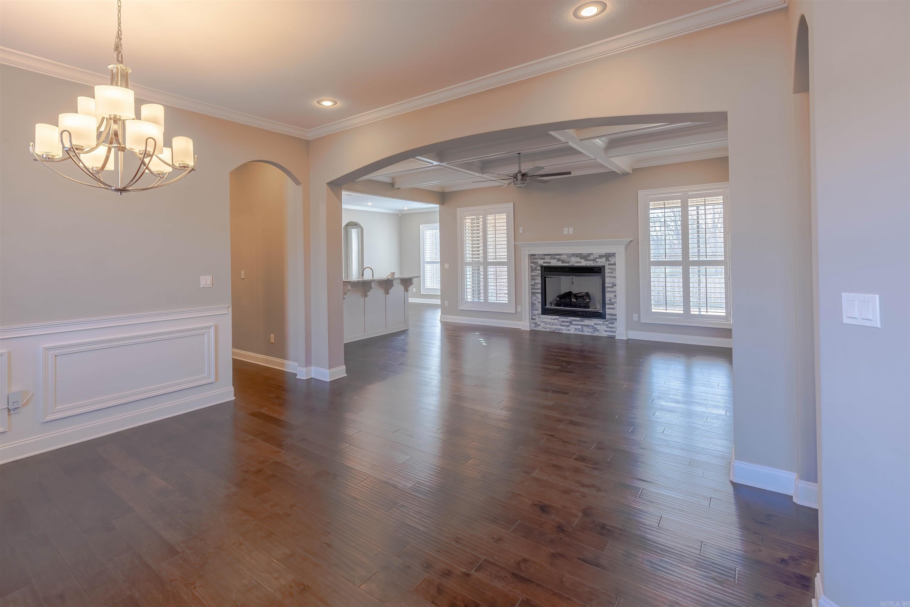 BARRINGTON PARK - Residential