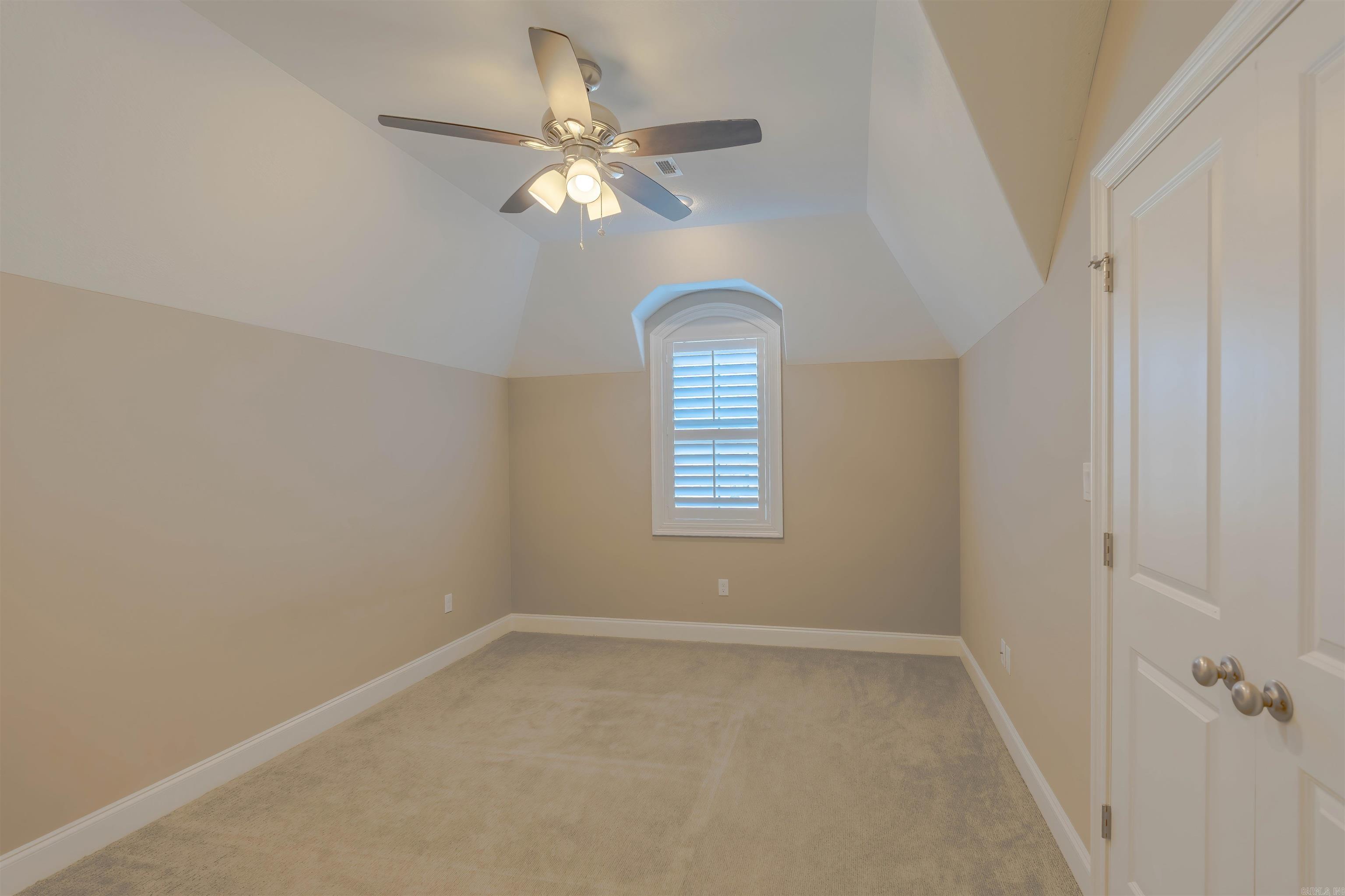 BARRINGTON PARK - Residential