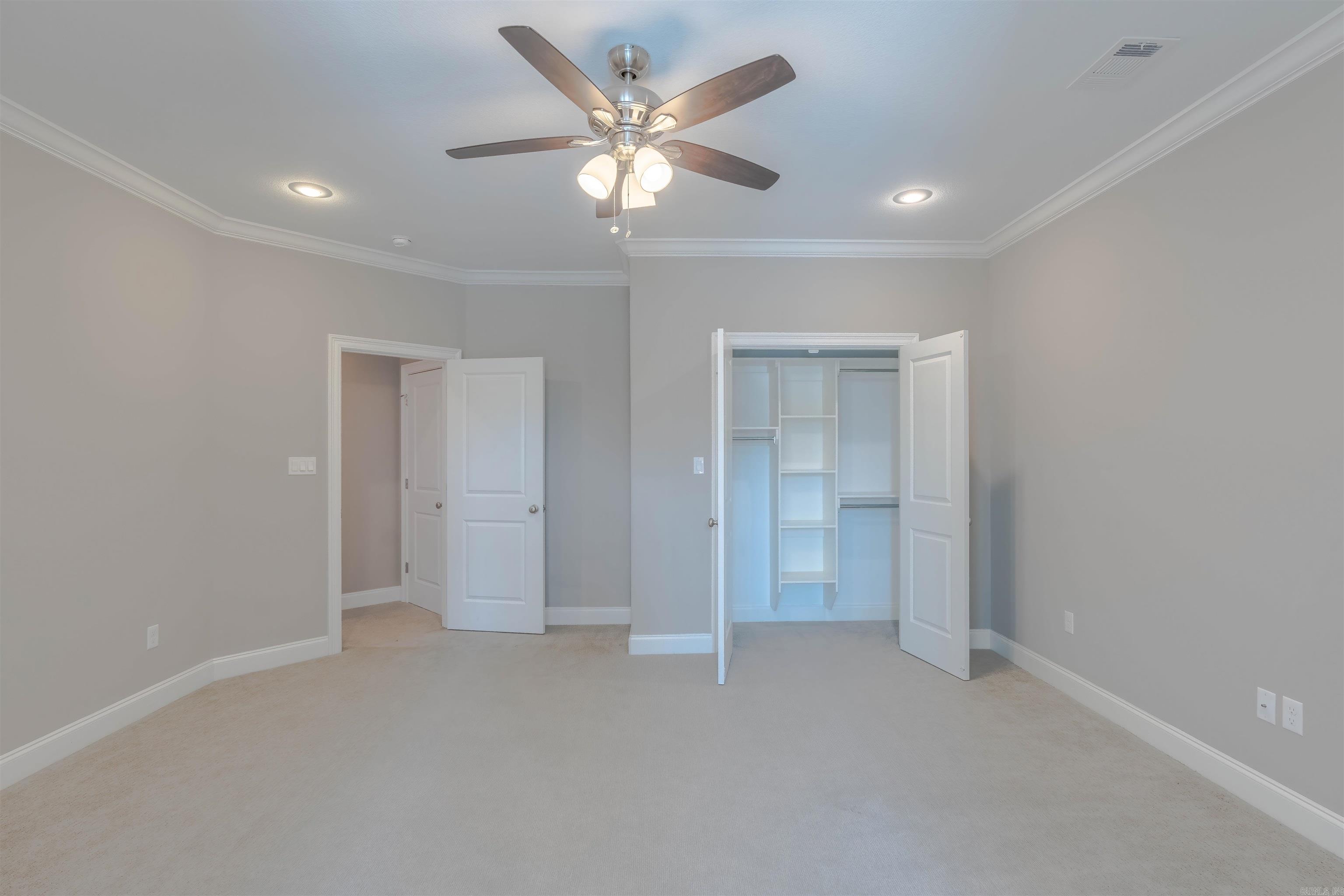 BARRINGTON PARK - Residential