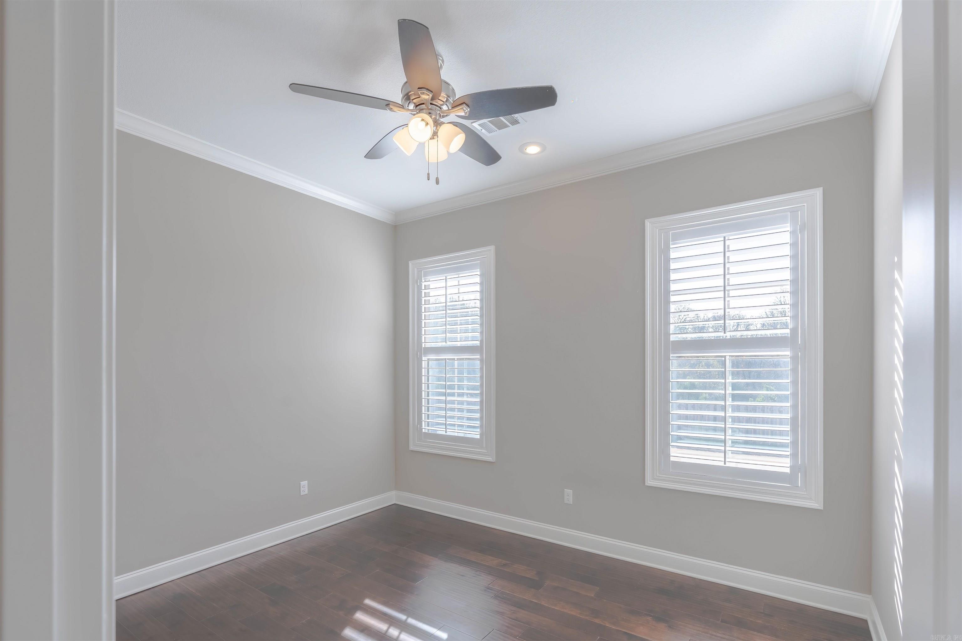 BARRINGTON PARK - Residential