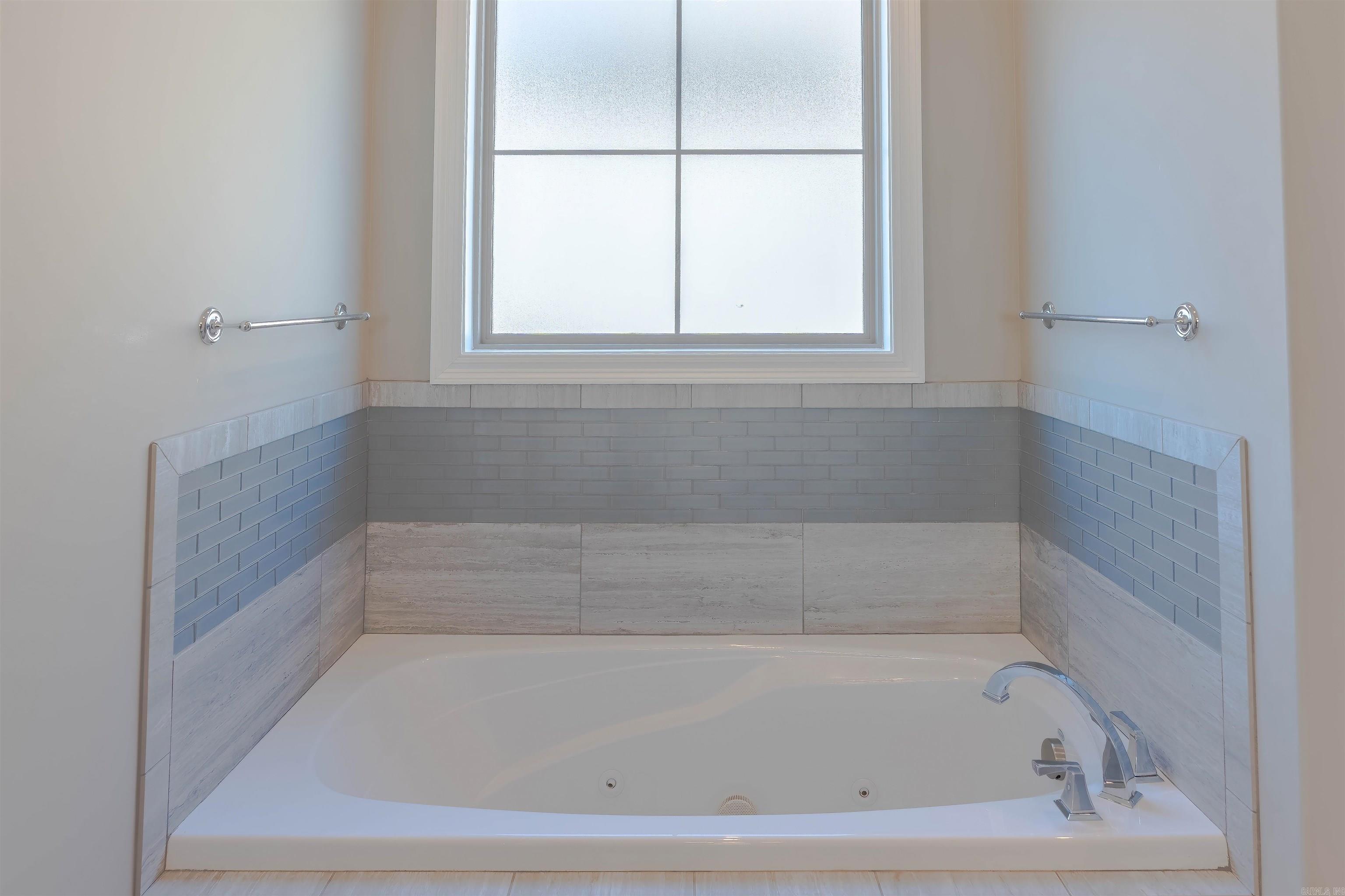 BARRINGTON PARK - Residential