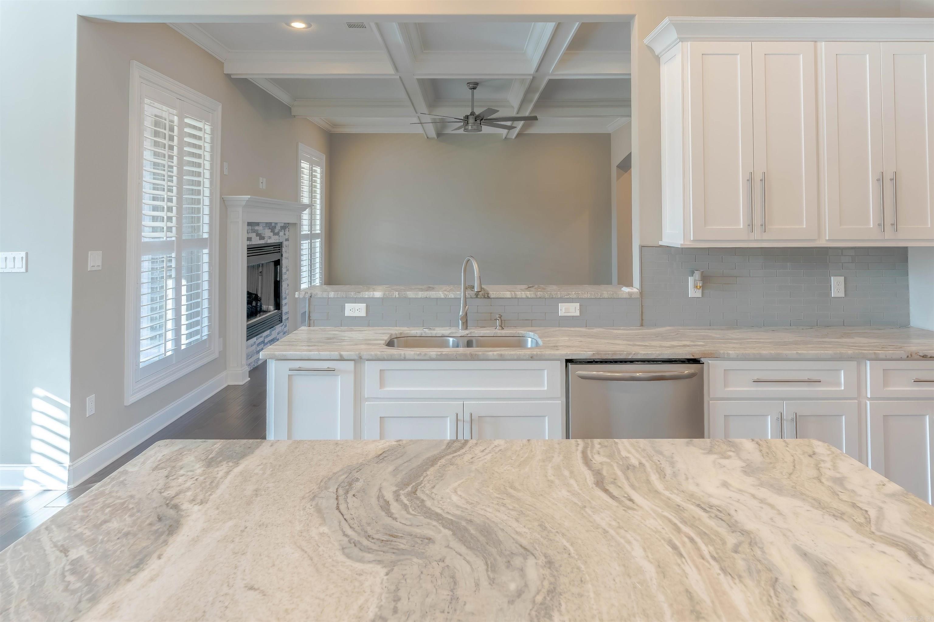 BARRINGTON PARK - Residential