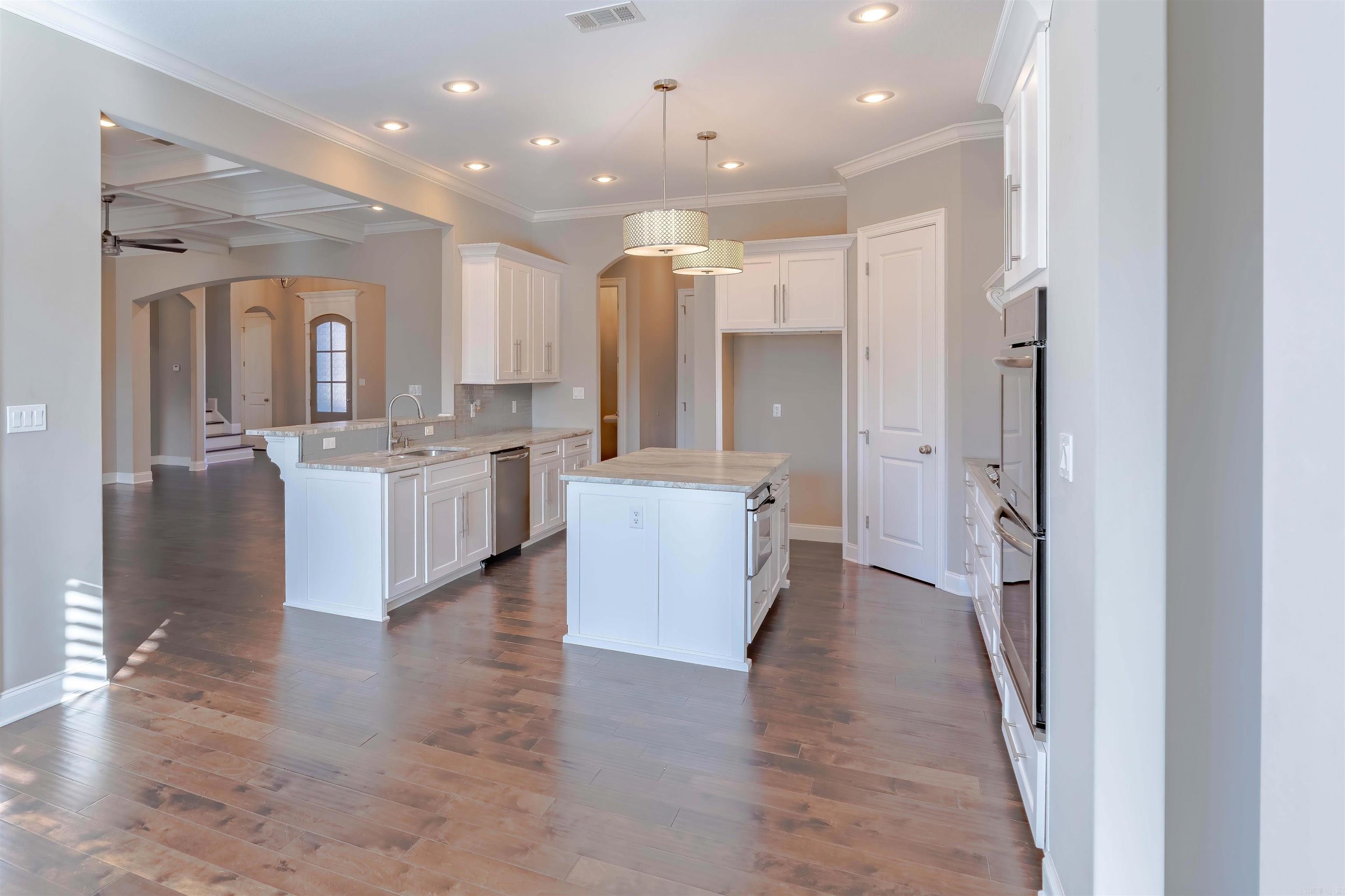 BARRINGTON PARK - Residential