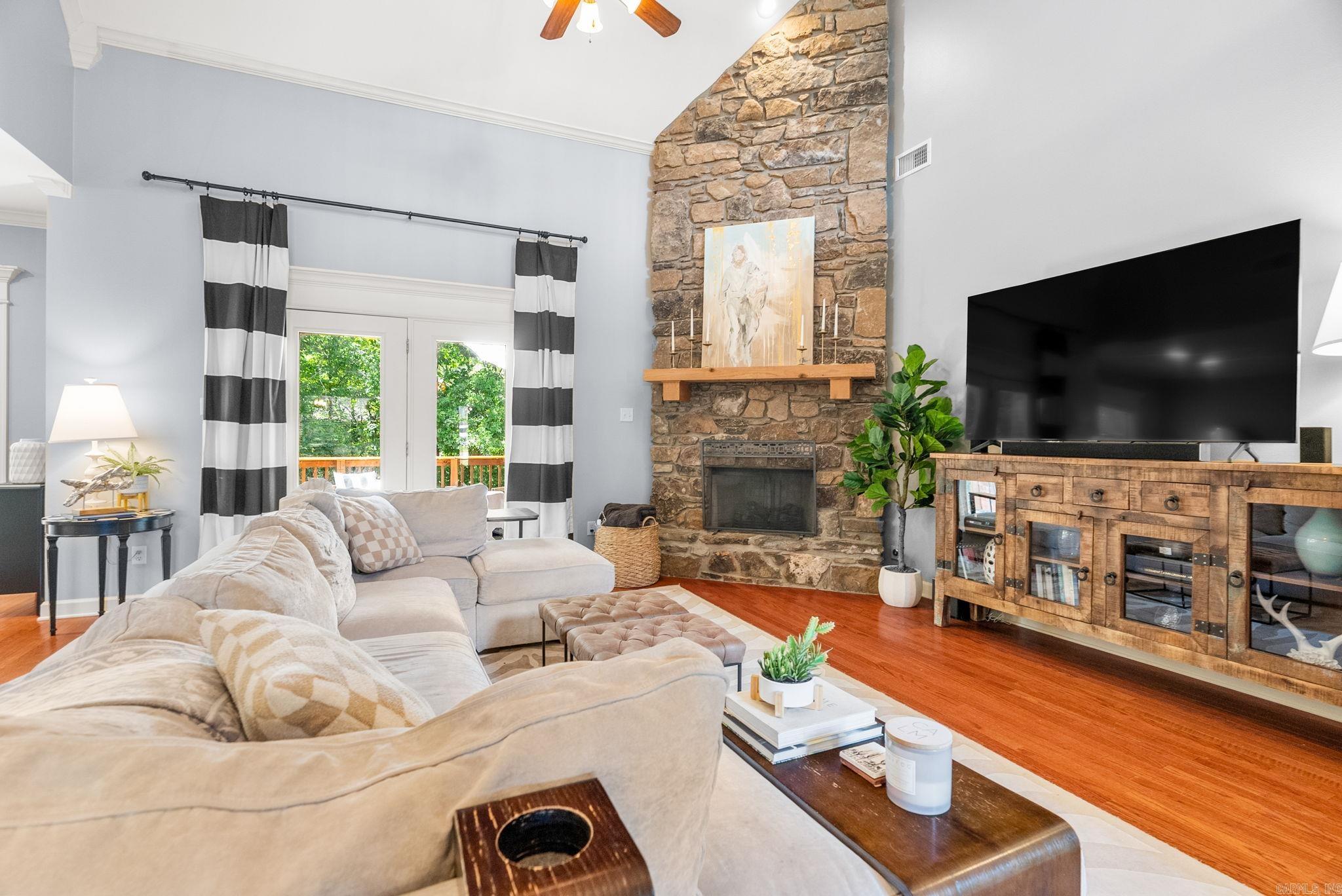 WOODLANDS EDGE - Residential