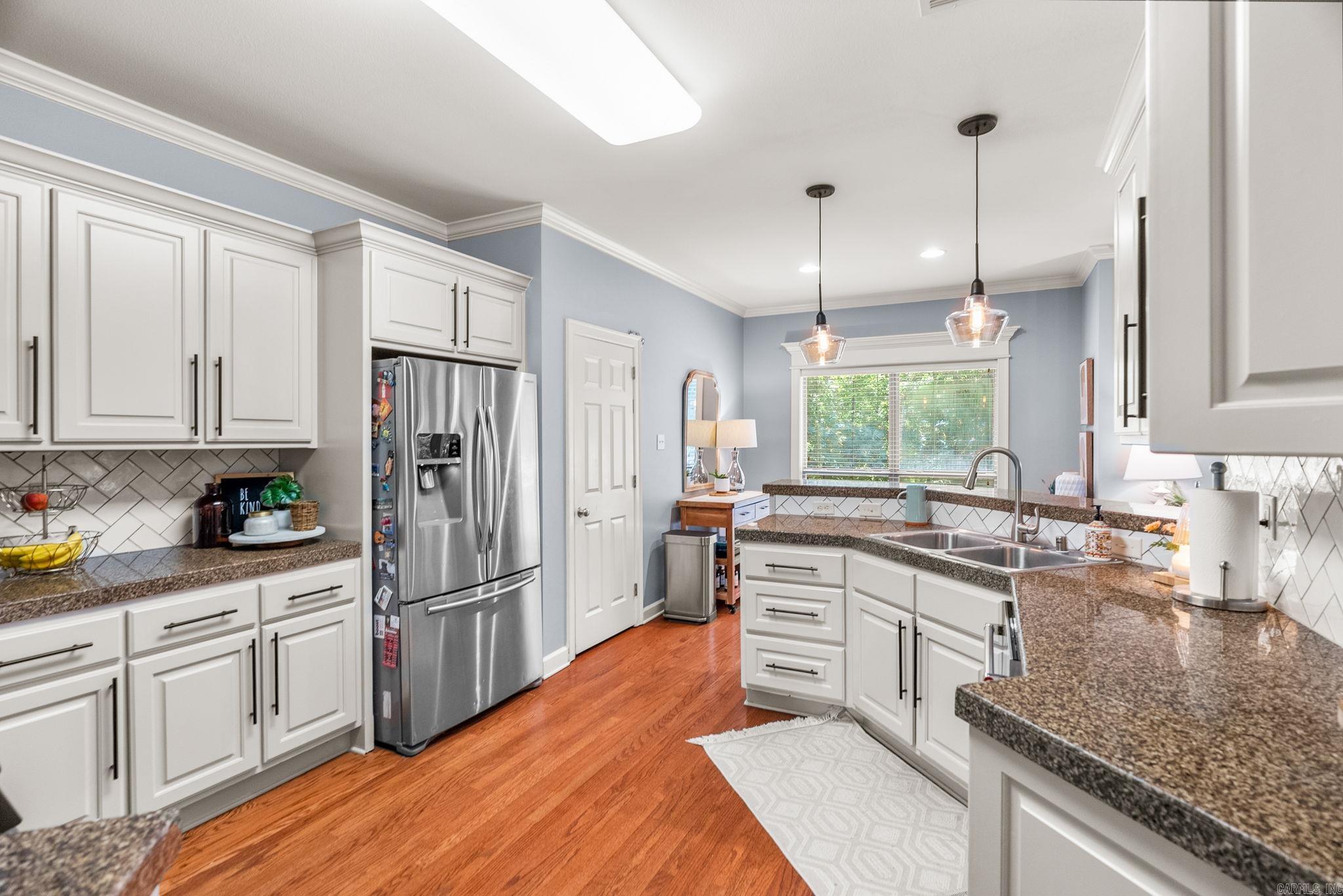 WOODLANDS EDGE - Residential