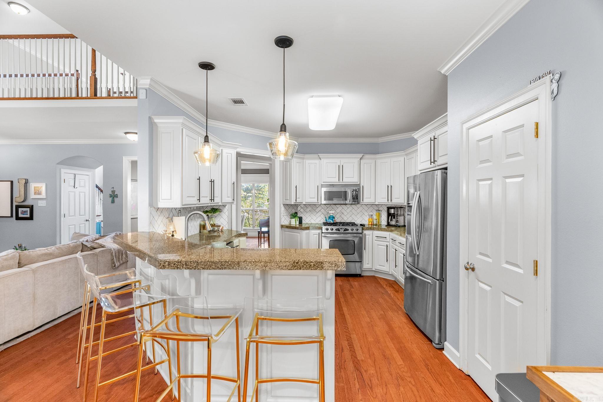 WOODLANDS EDGE - Residential