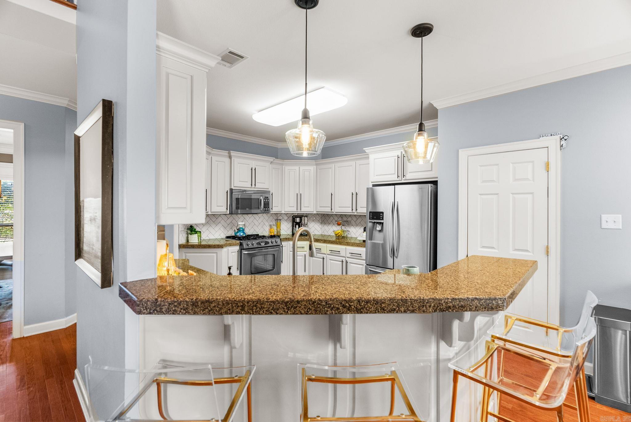 WOODLANDS EDGE - Residential