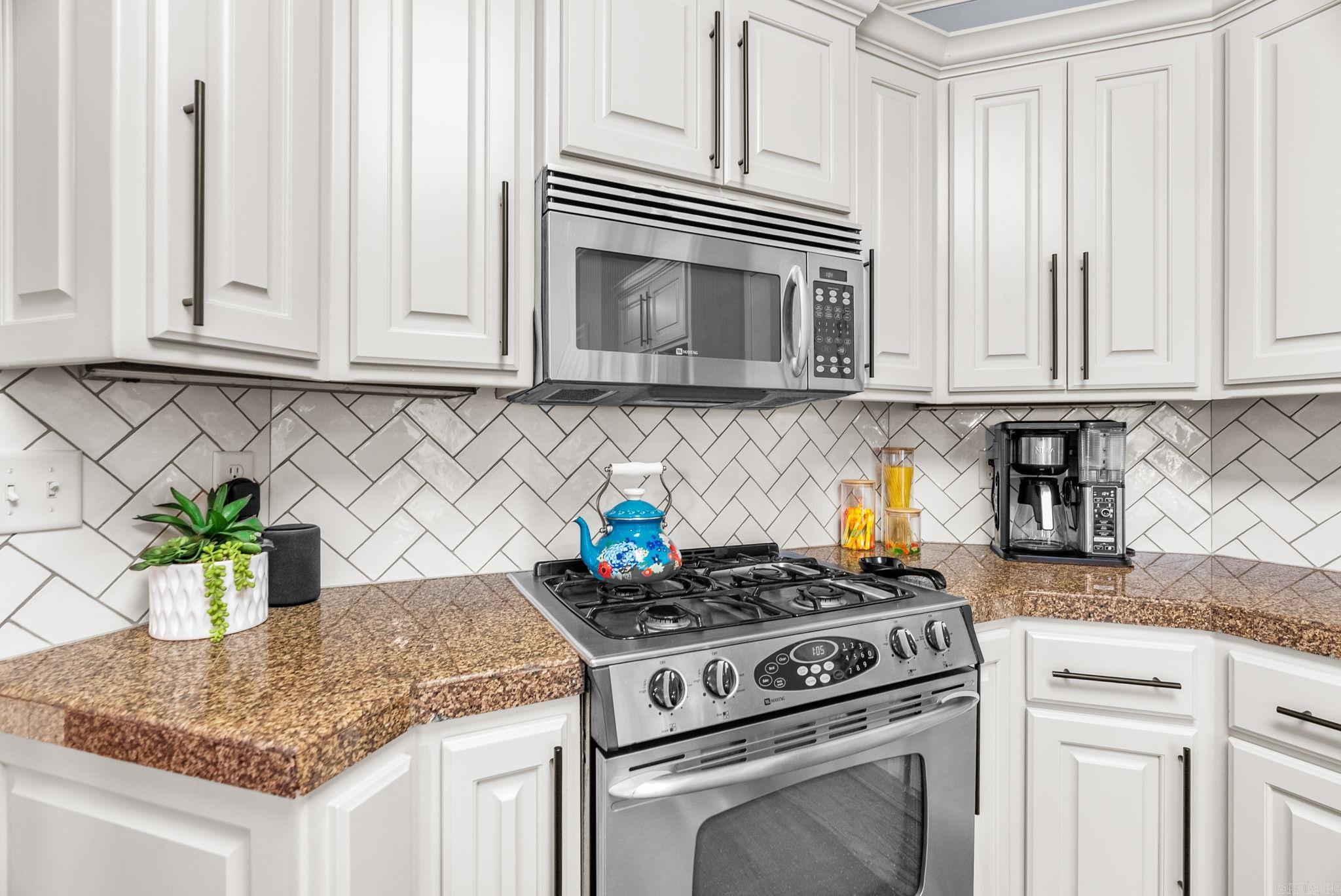 WOODLANDS EDGE - Residential