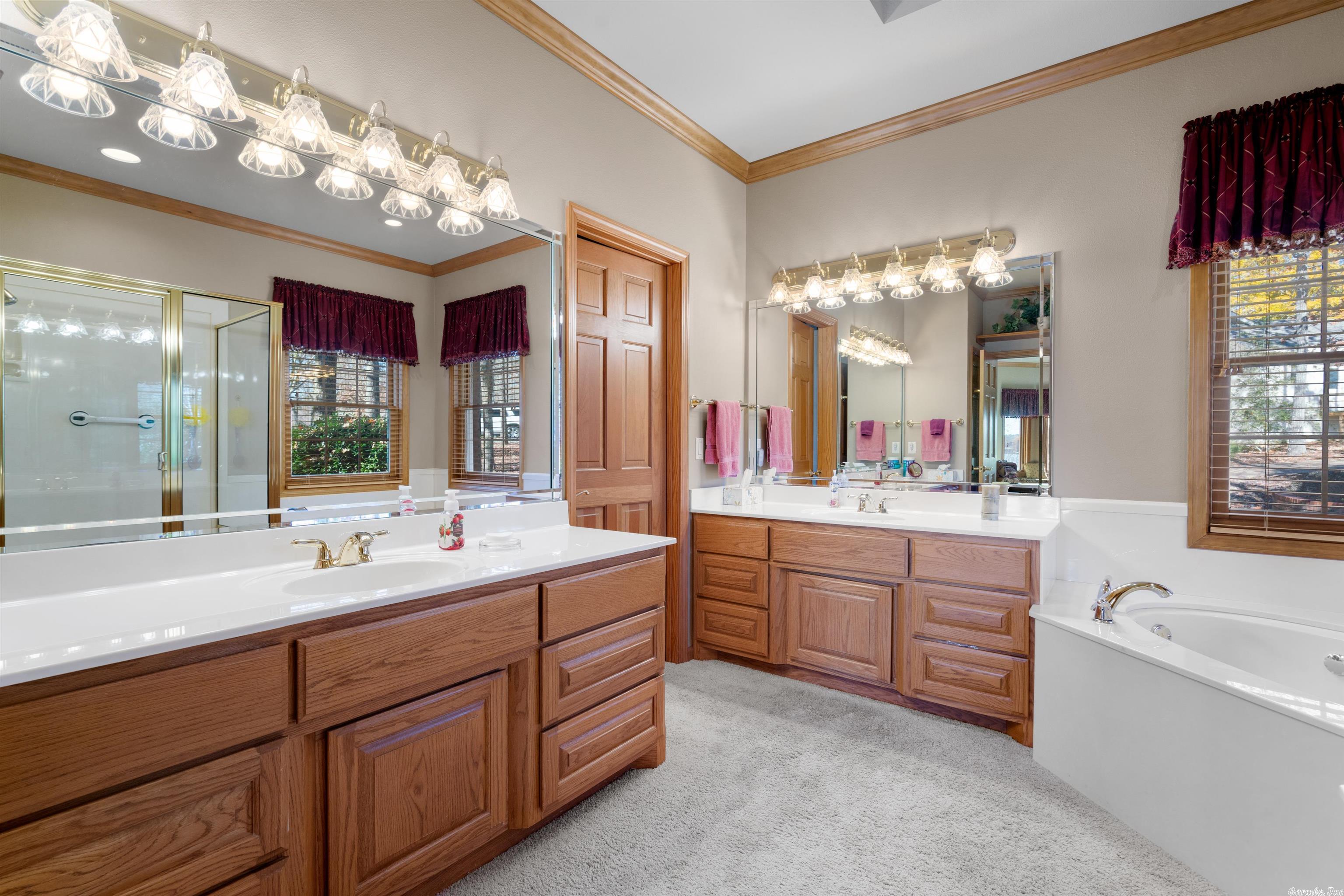 ADORACION - Residential