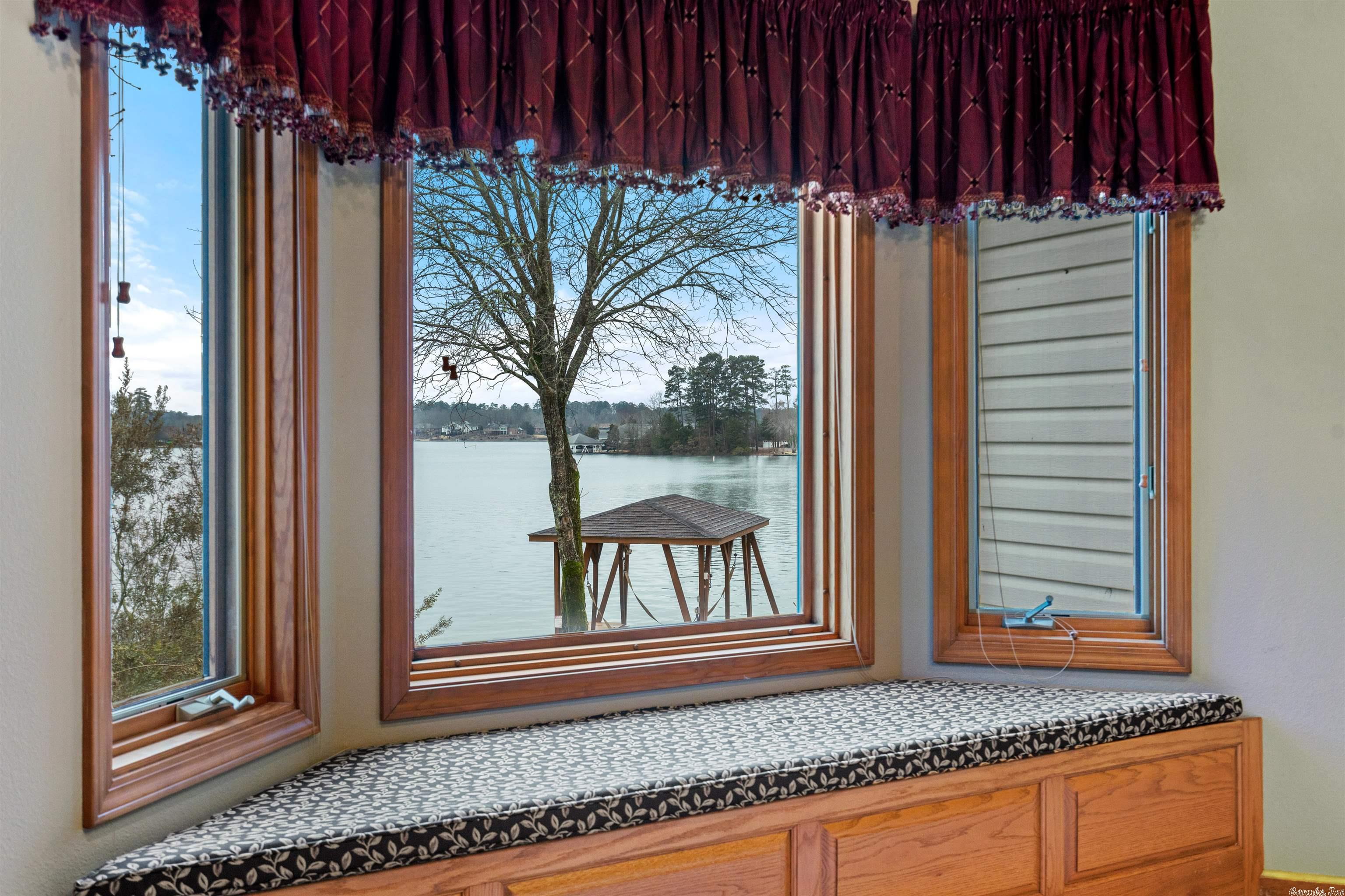 ADORACION - Residential