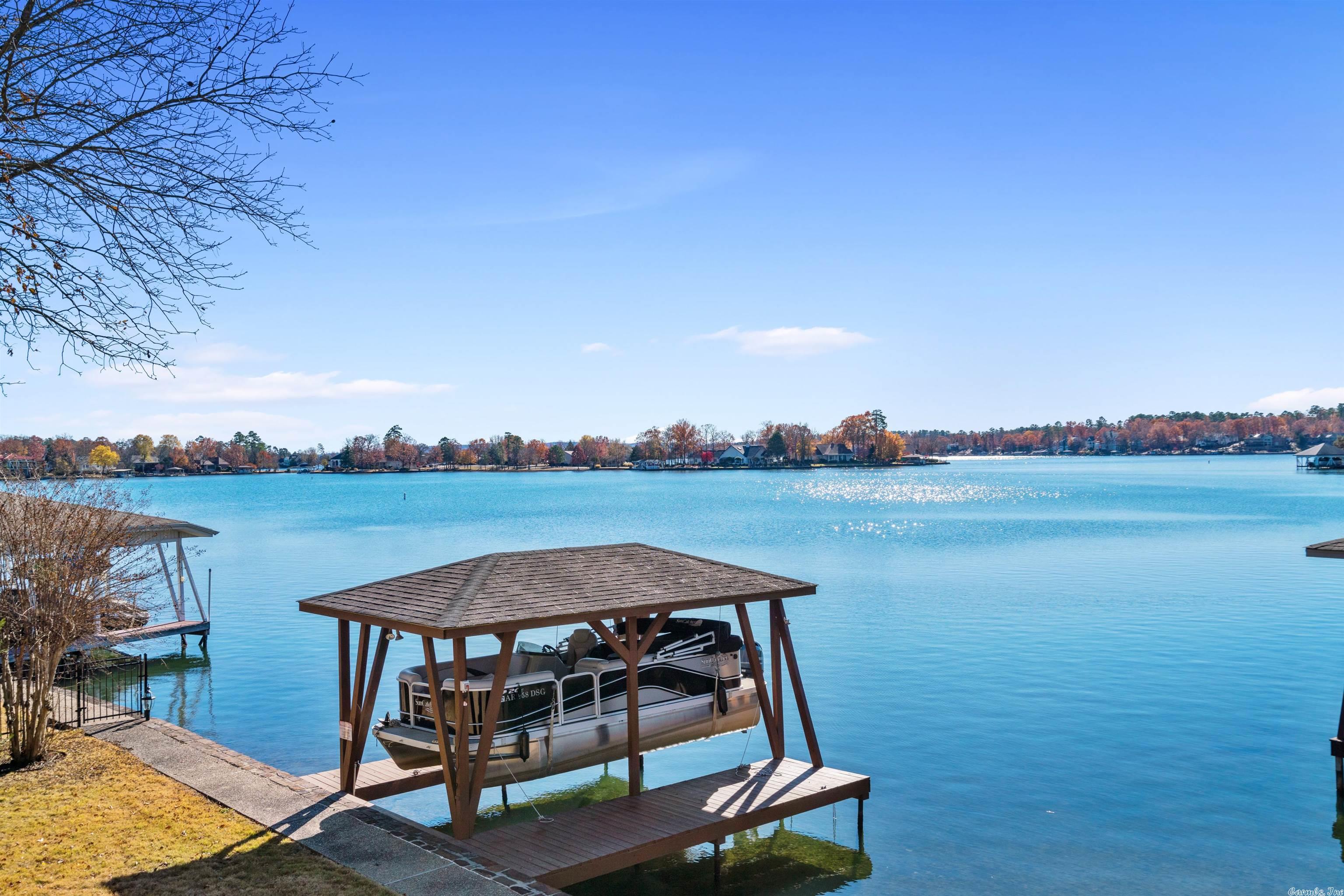 ADORACION - Residential