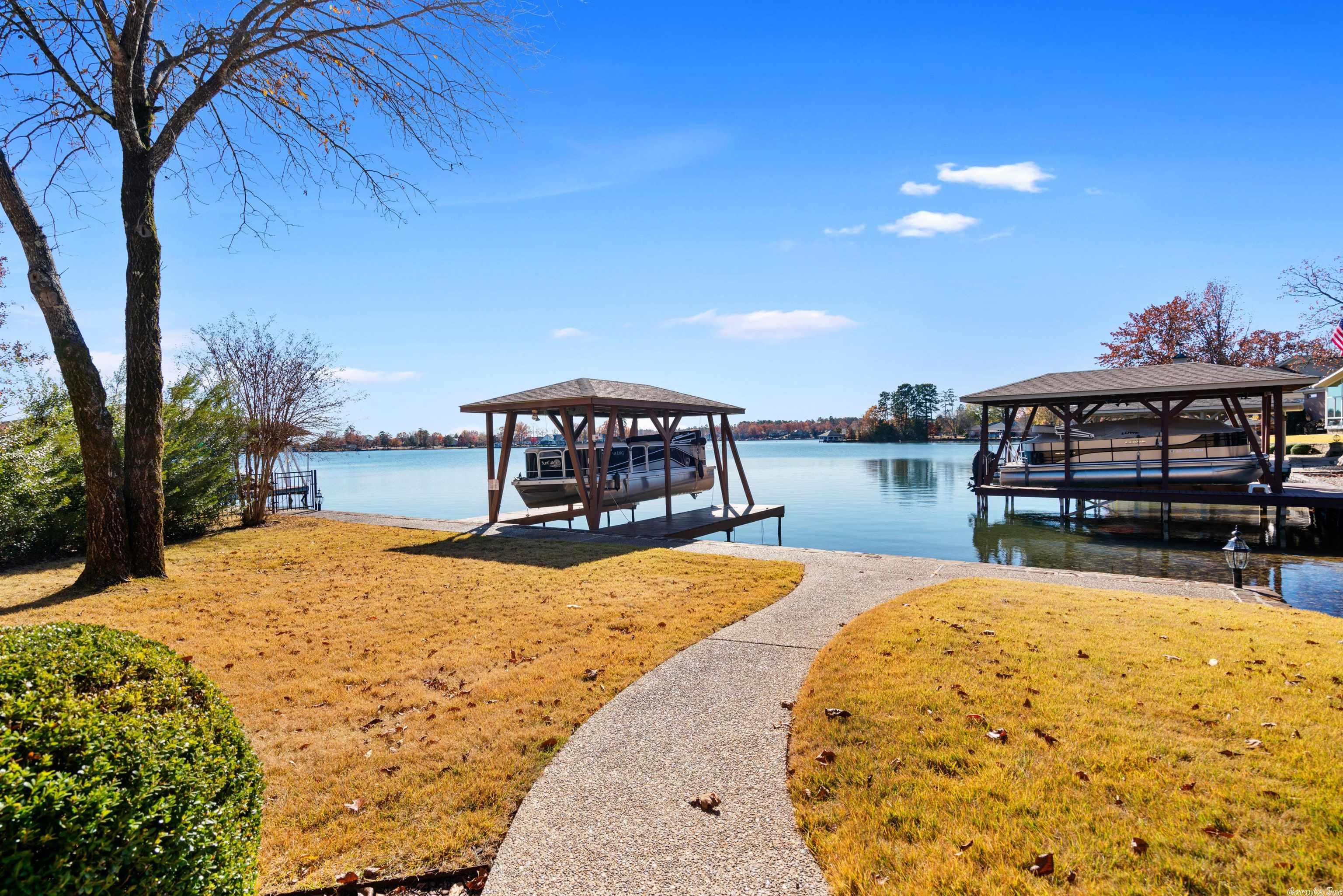 ADORACION - Residential