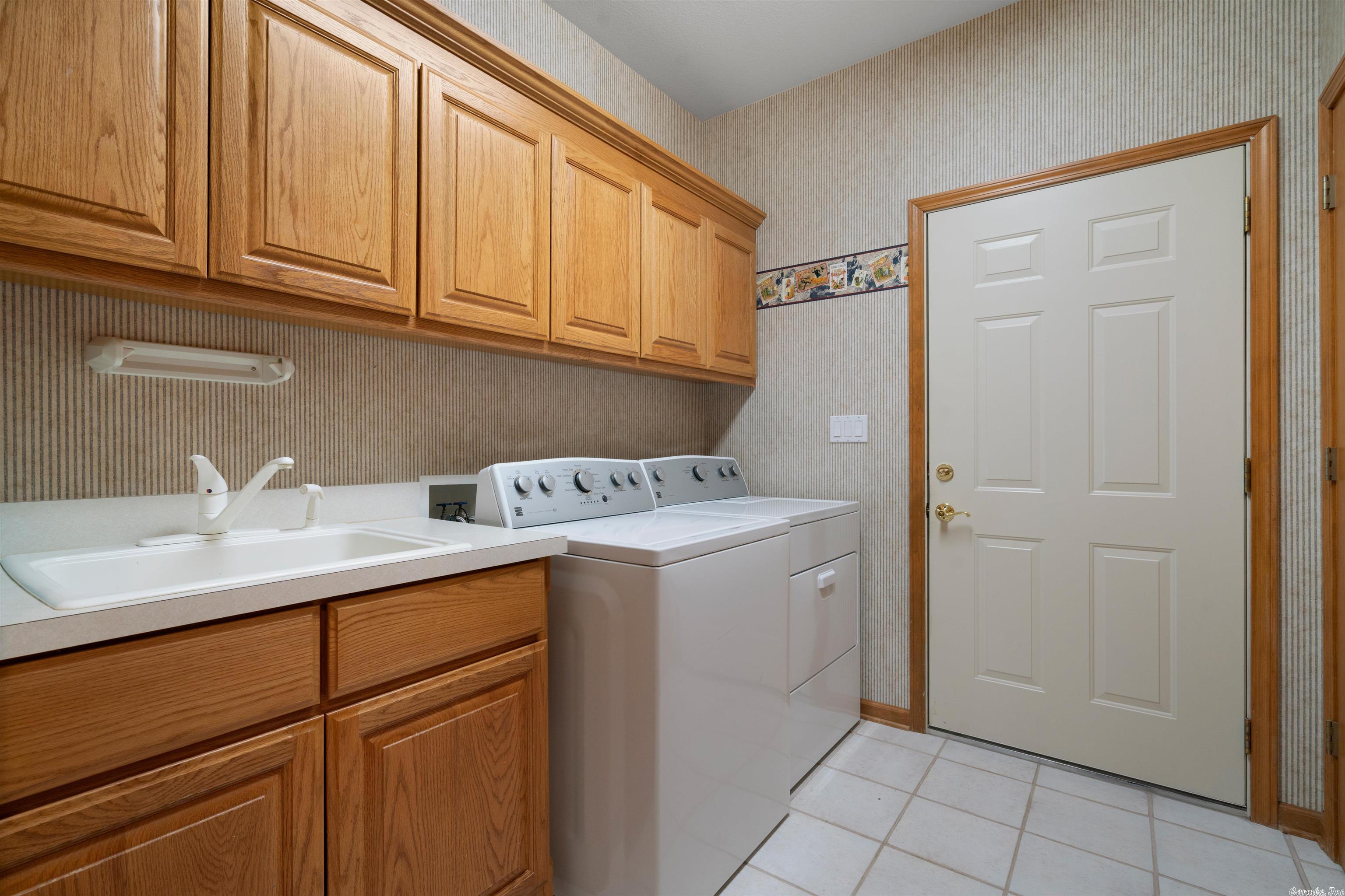 ADORACION - Residential