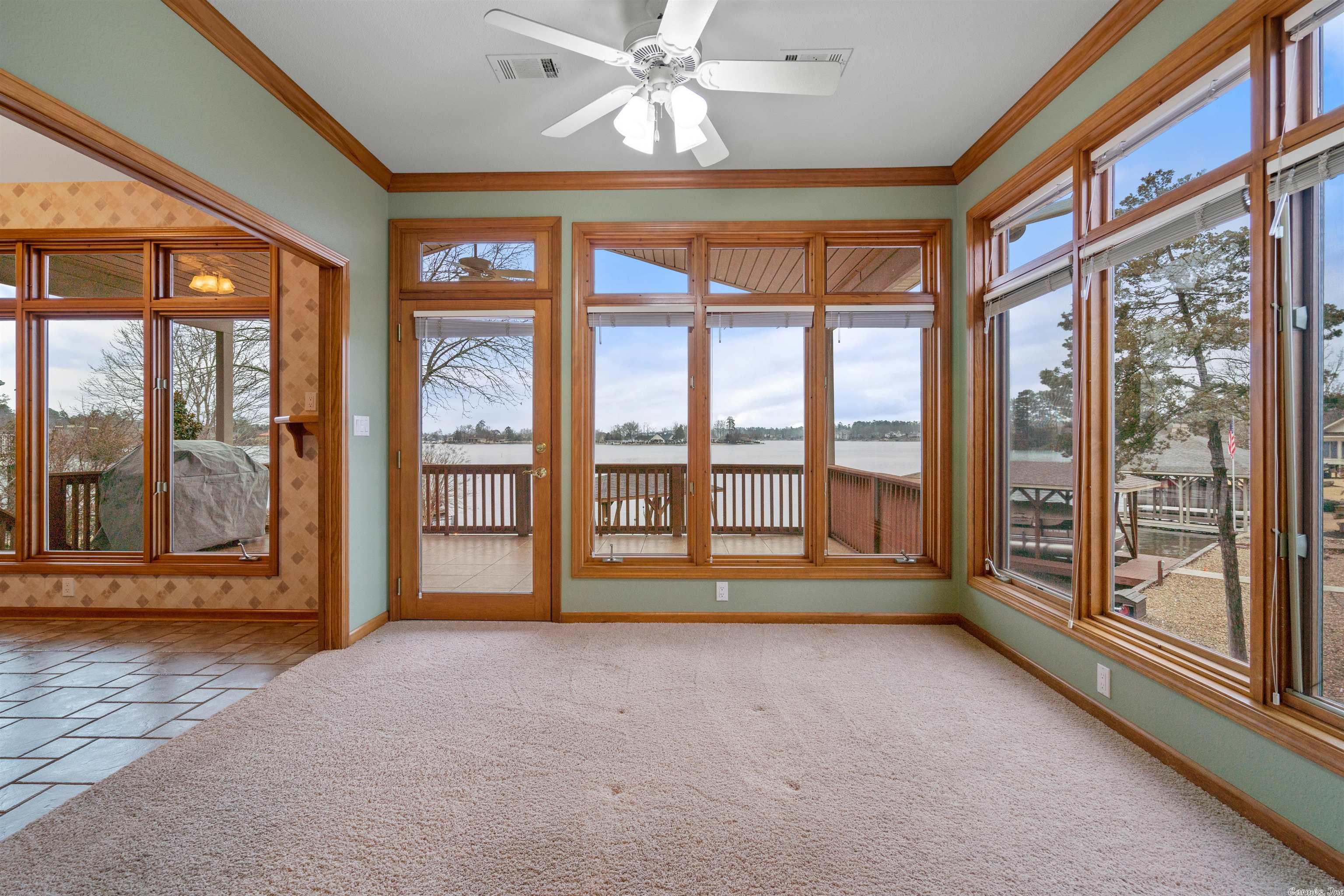 ADORACION - Residential