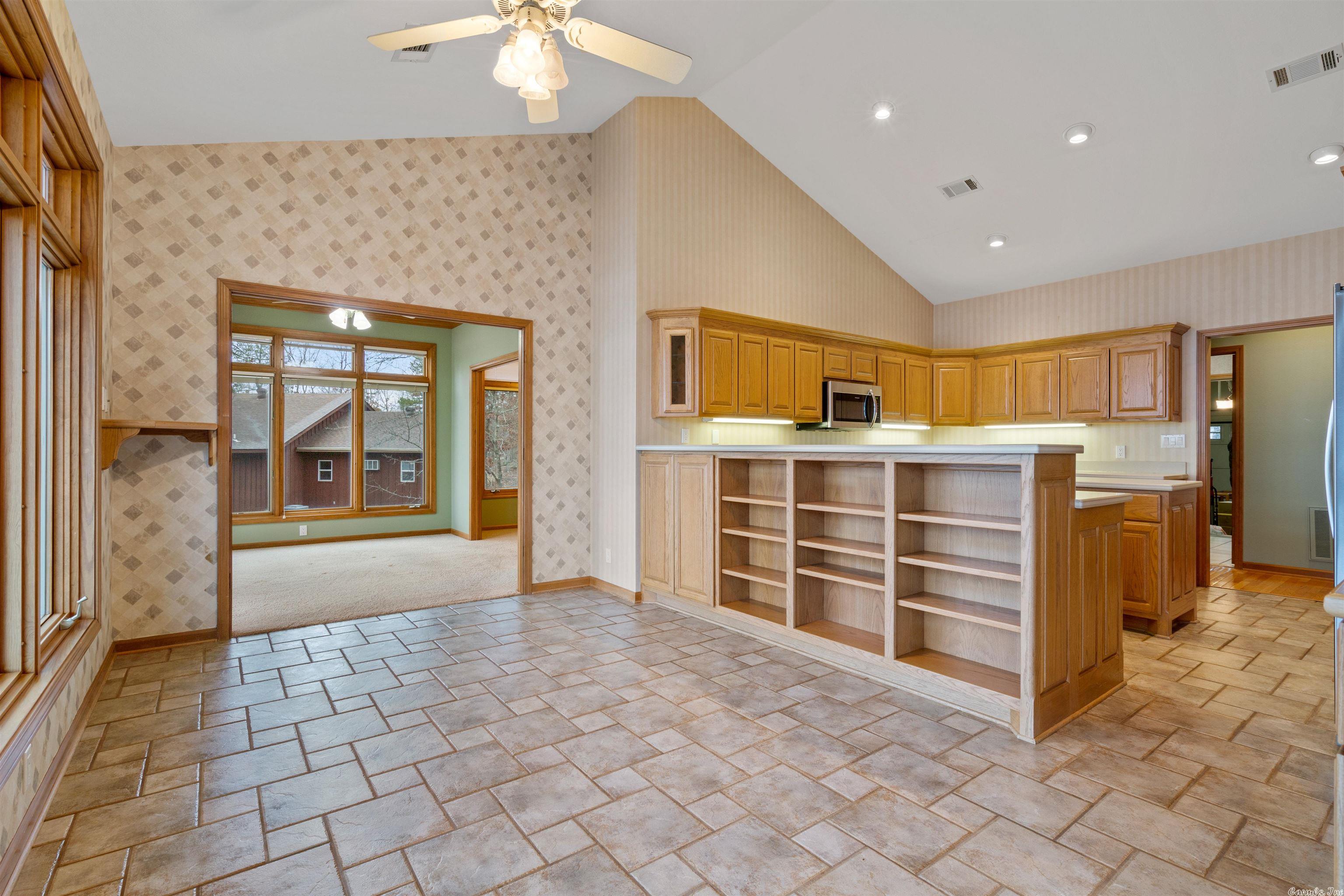 ADORACION - Residential