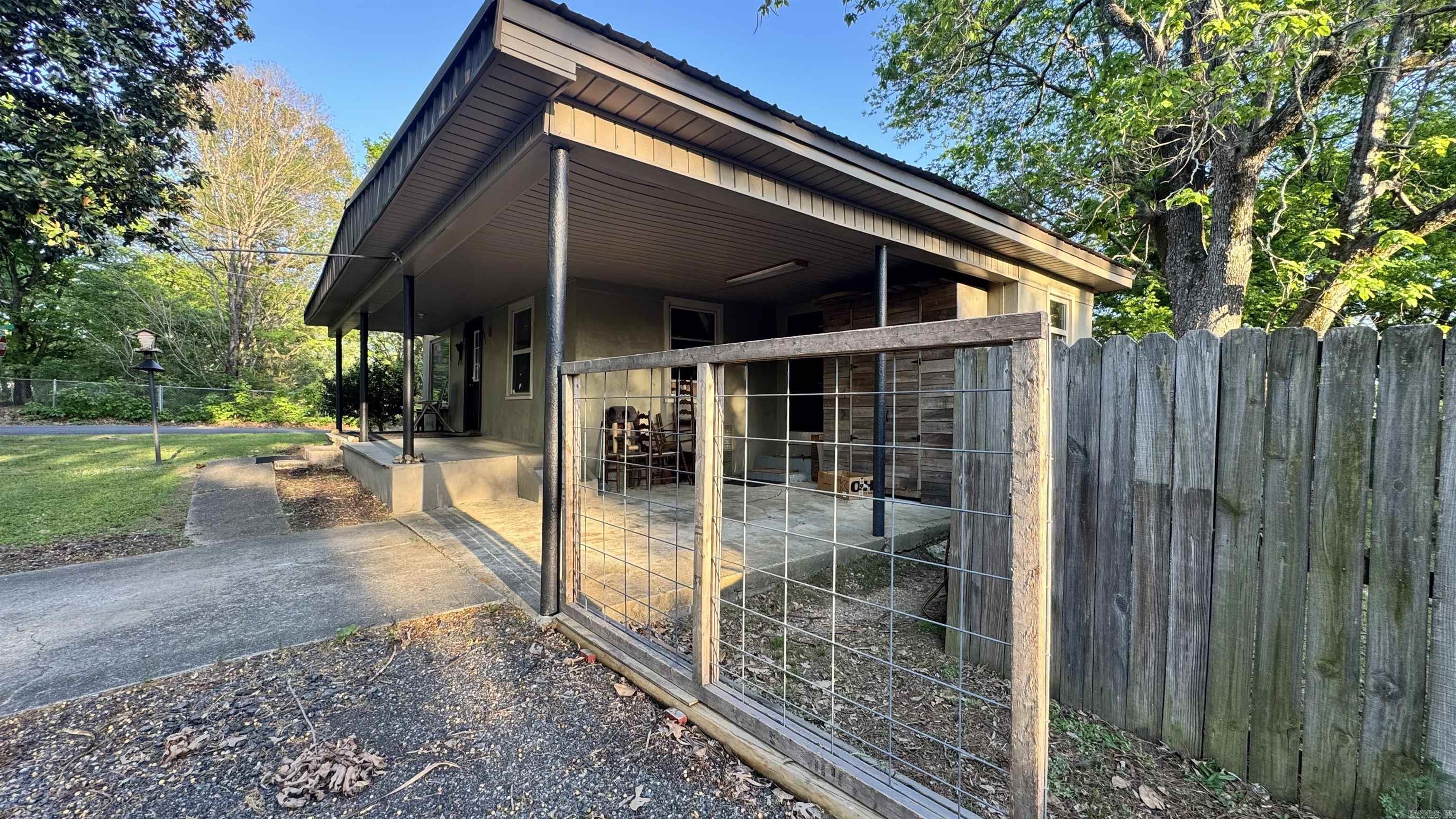 BROWNS - Residential