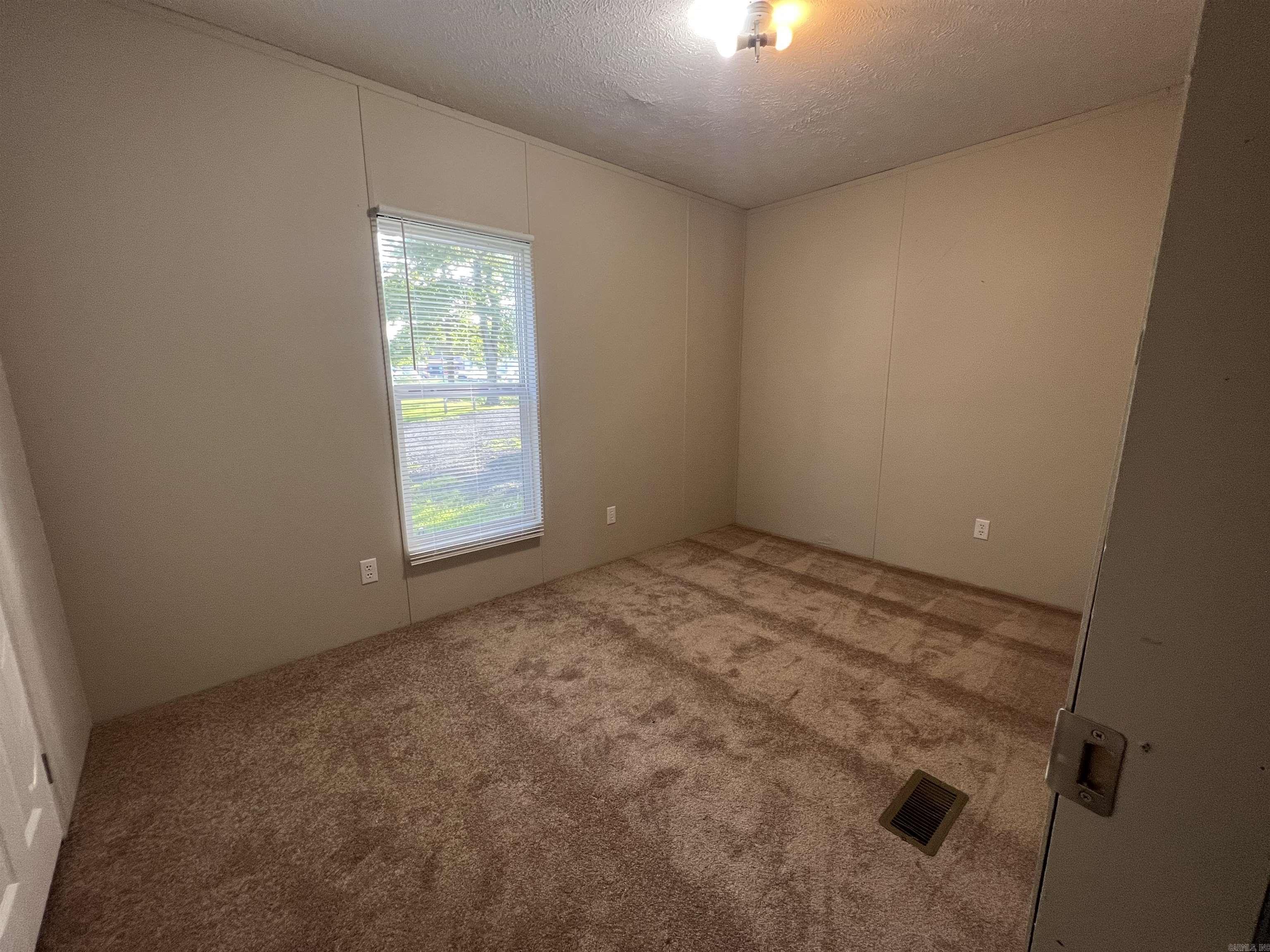 Metes & Bounds - Residential Lease