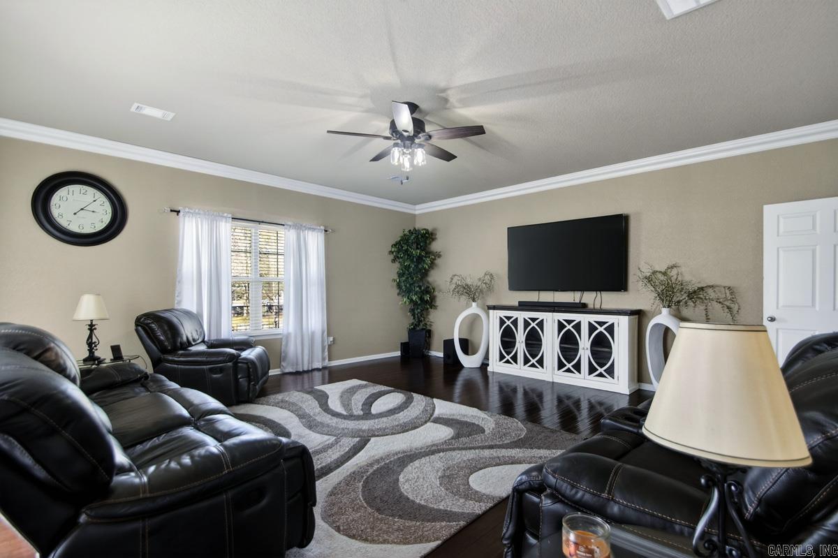 Royal Oaks - Residential