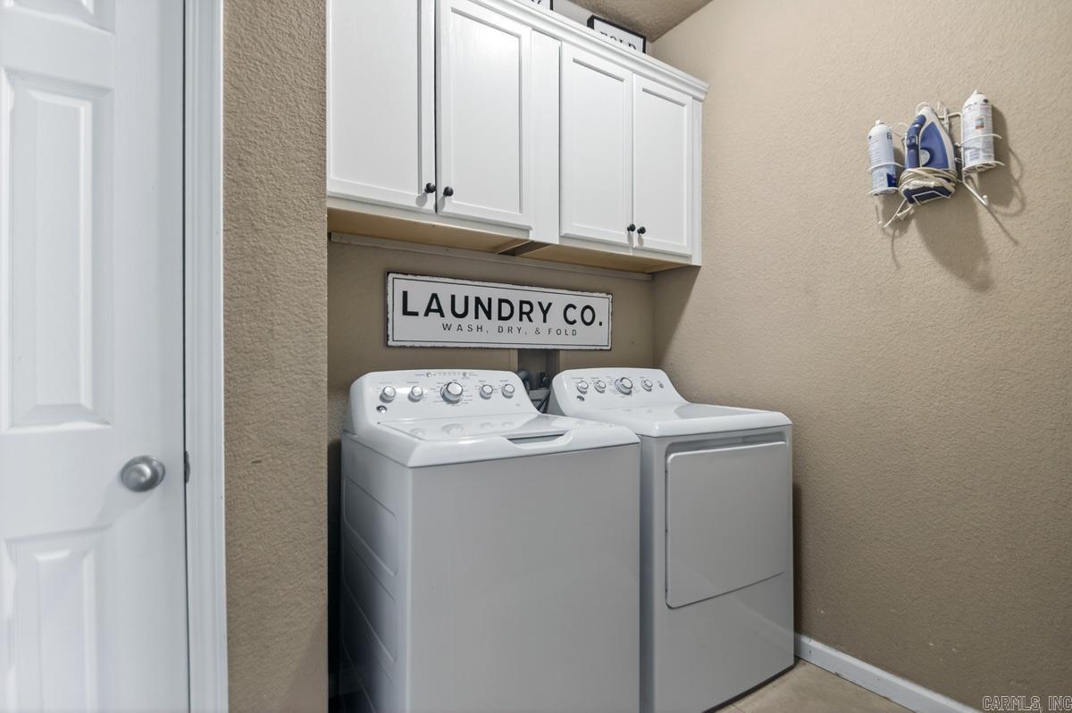 Royal Oaks - Residential