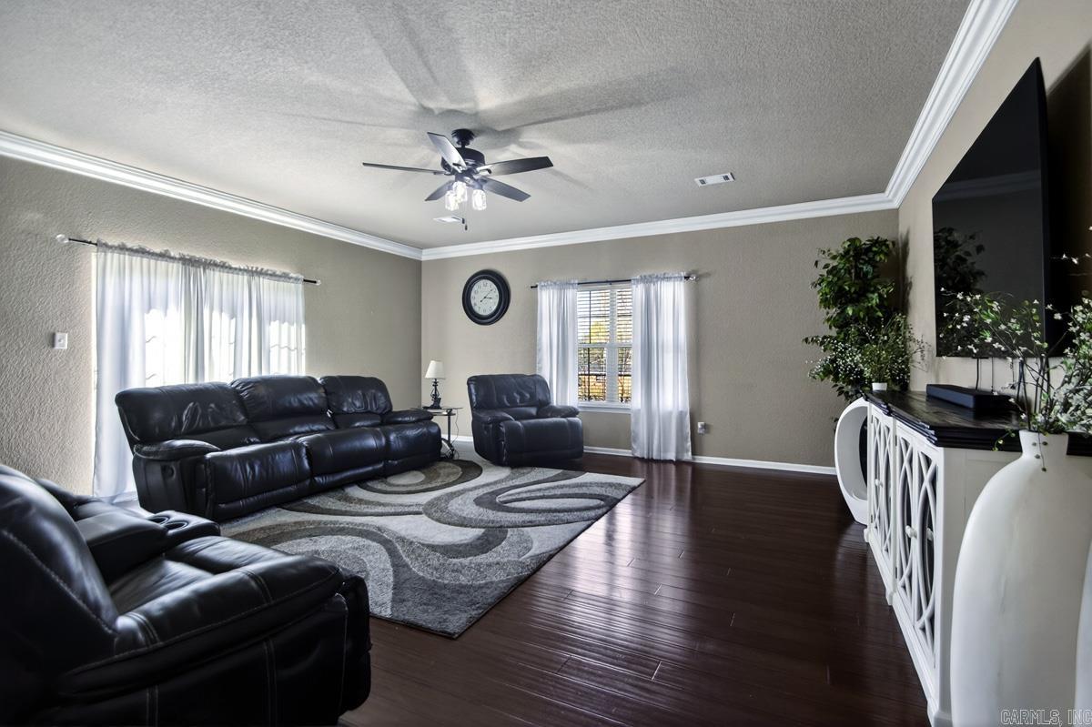 Royal Oaks - Residential