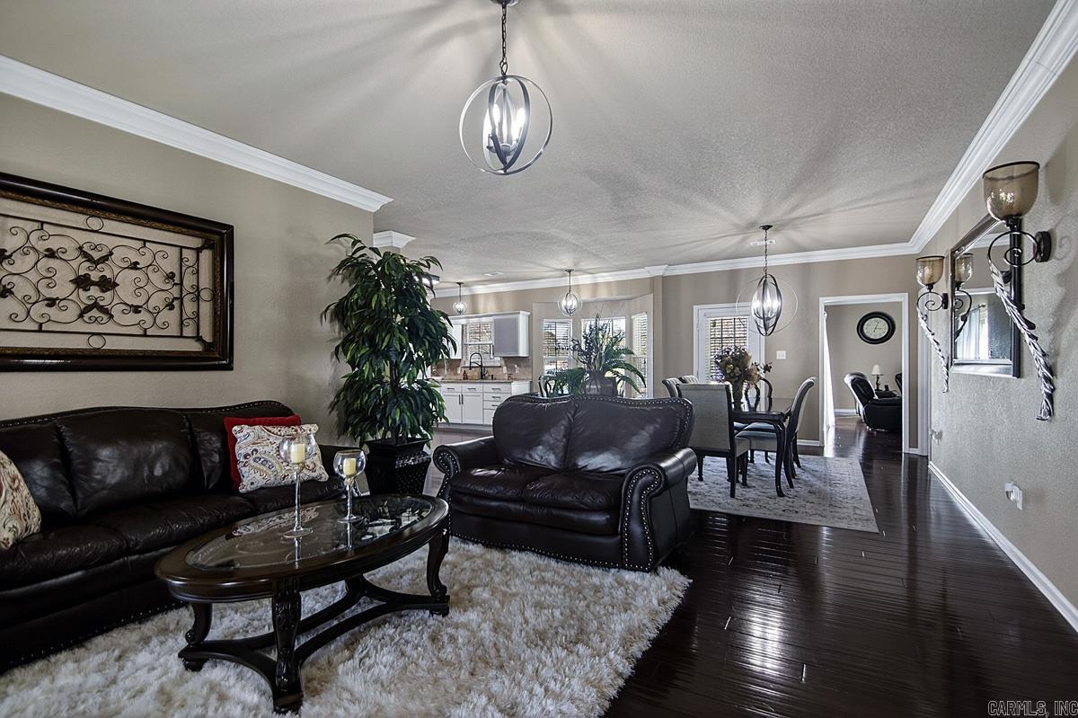 Royal Oaks - Residential