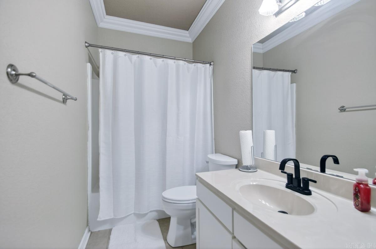 Royal Oaks - Residential