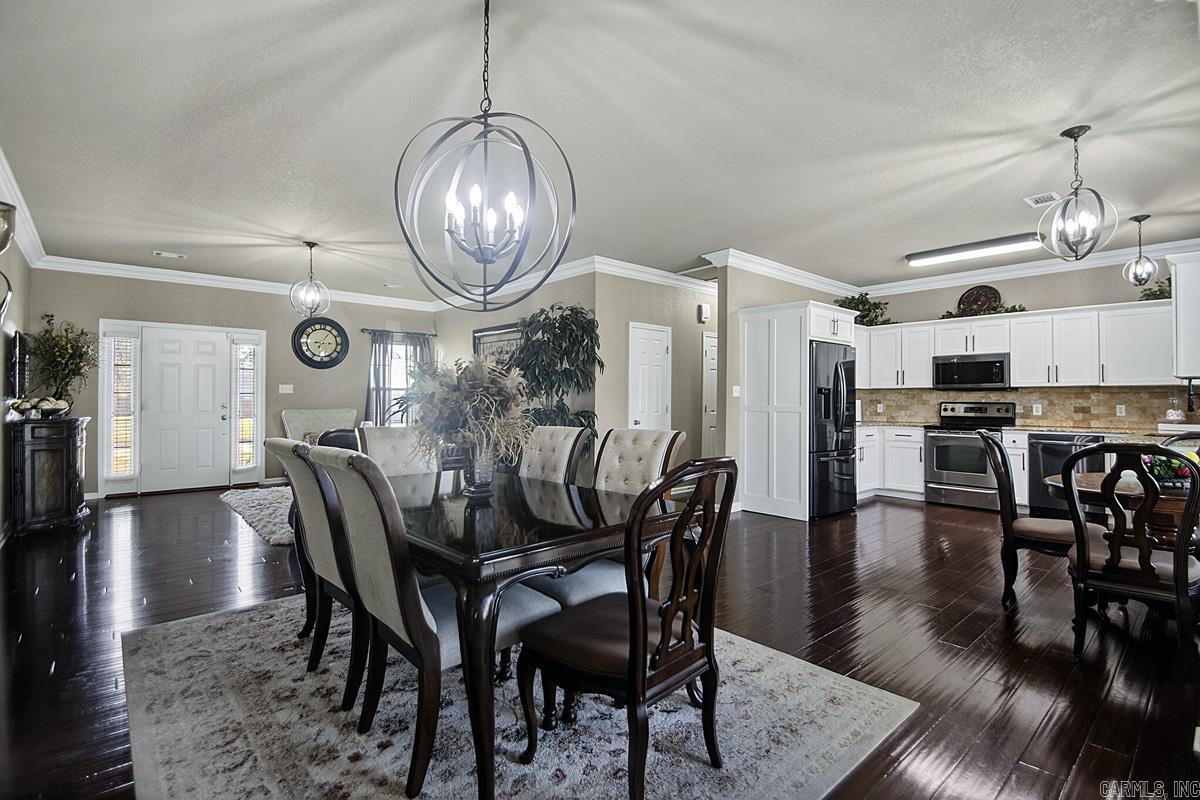 Royal Oaks - Residential