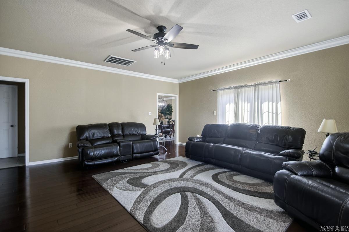 Royal Oaks - Residential