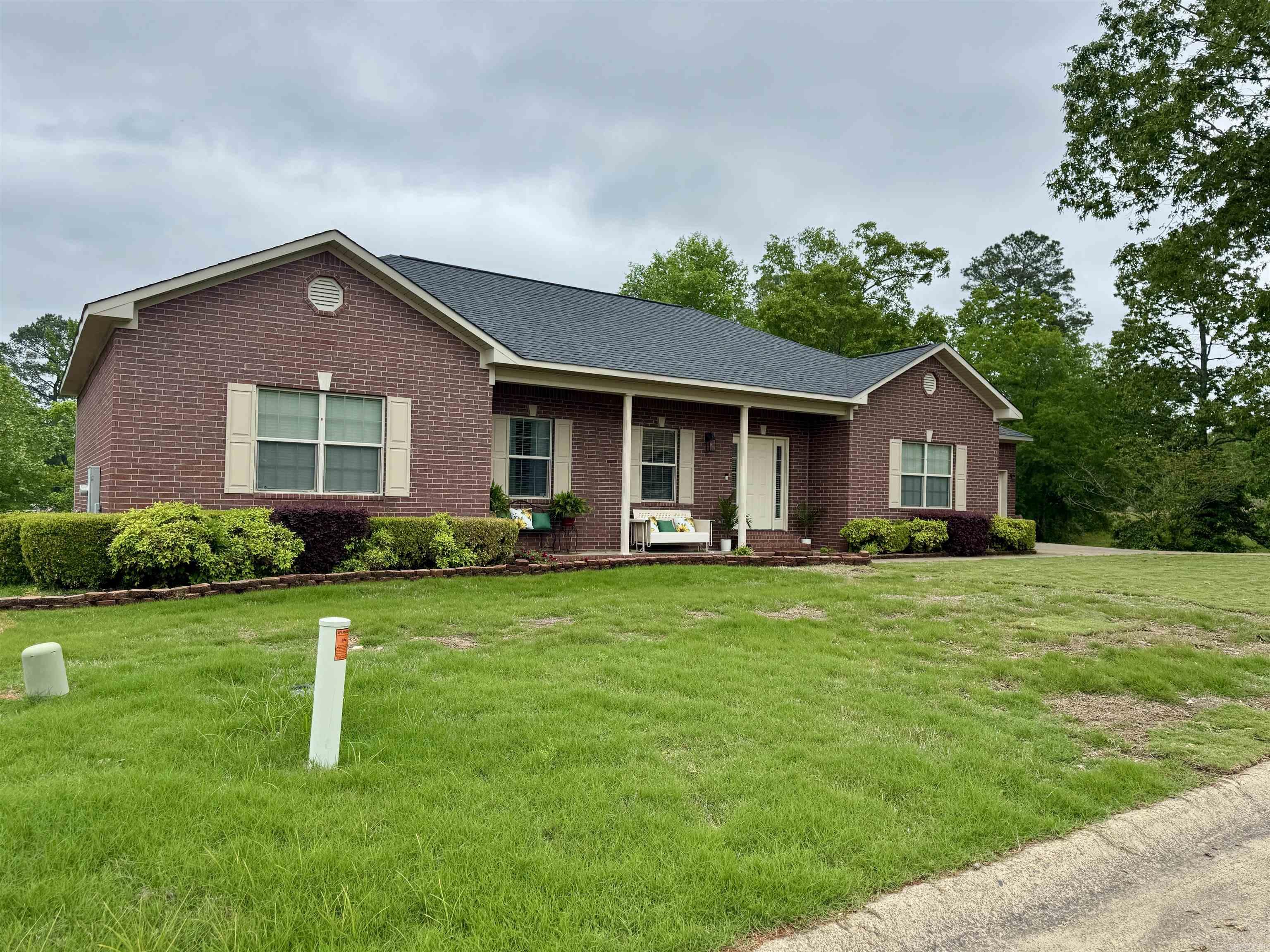 Royal Oaks - Residential
