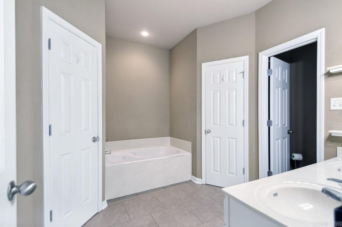 Royal Oaks - Residential