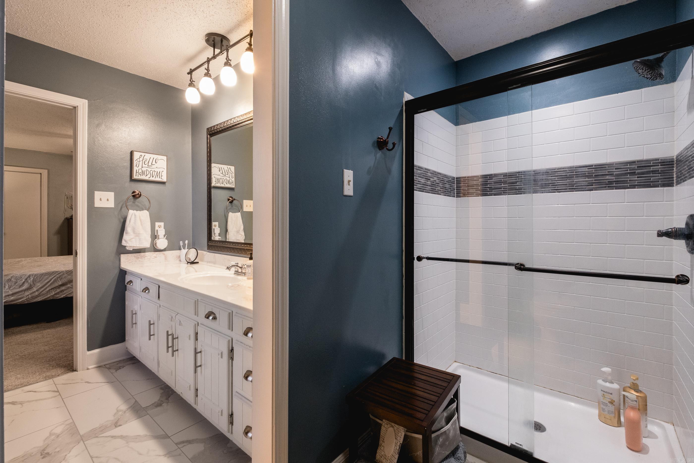 PLEASANT VIEW - Residential