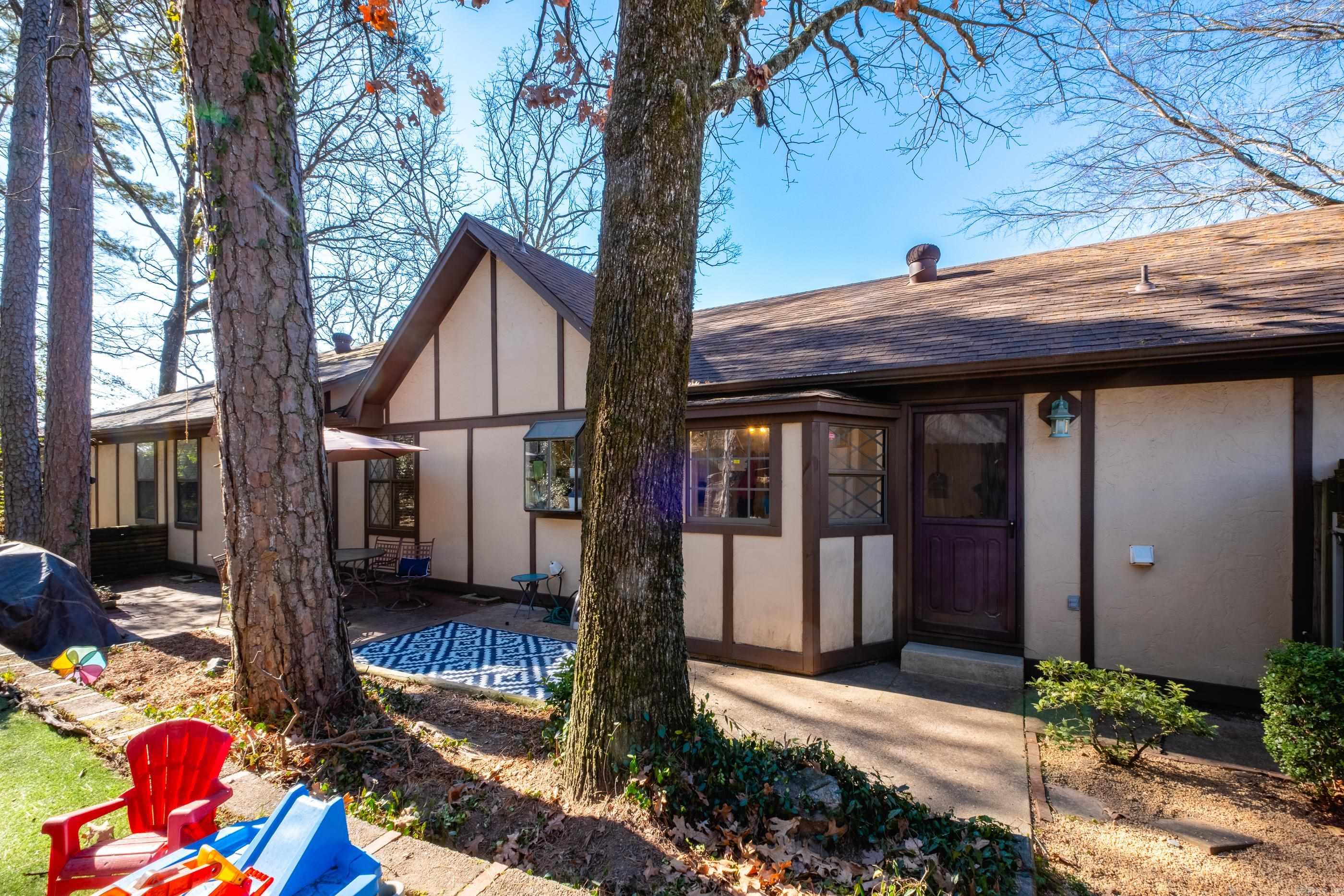 PLEASANT VIEW - Residential