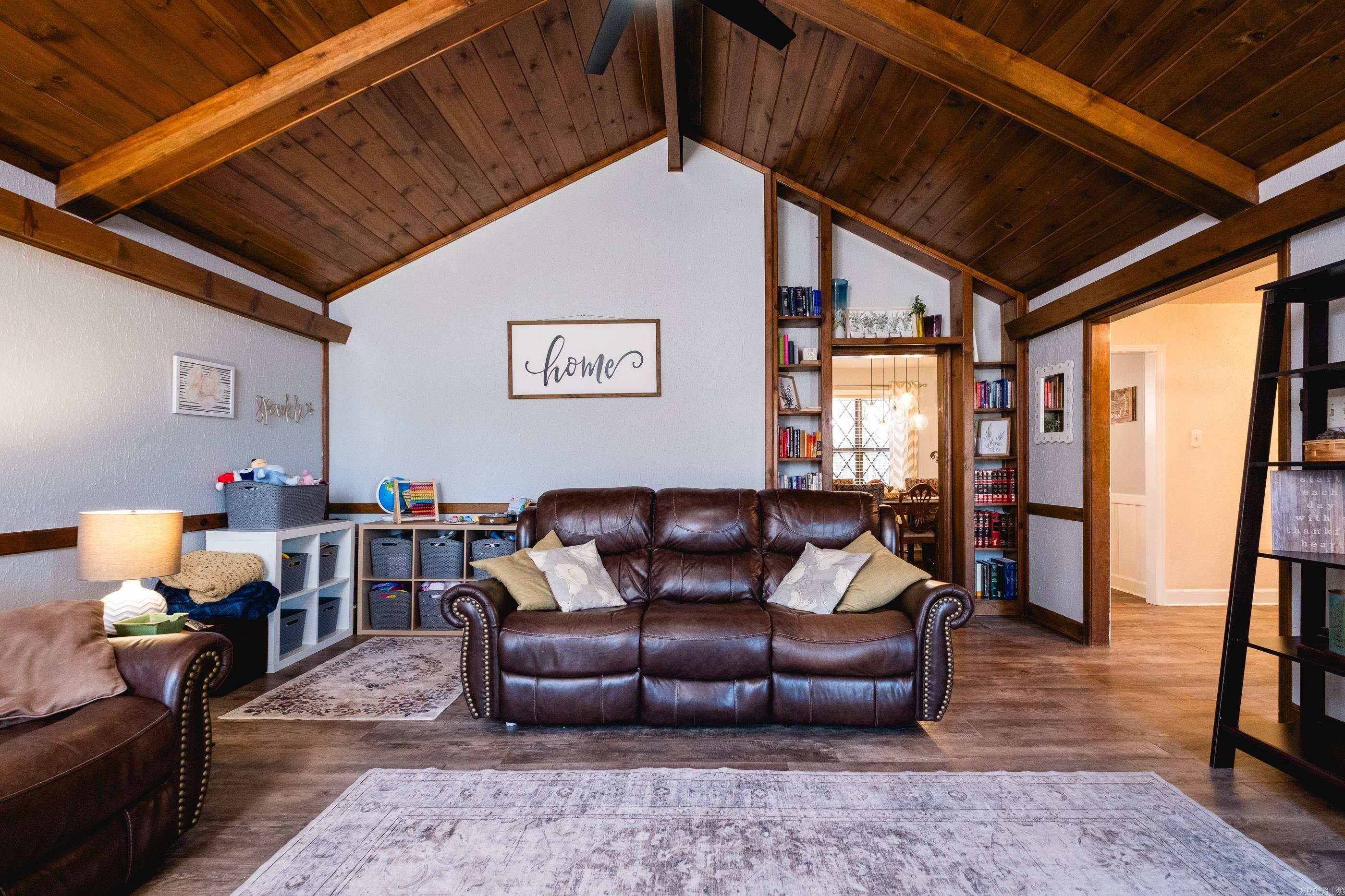 PLEASANT VIEW - Residential