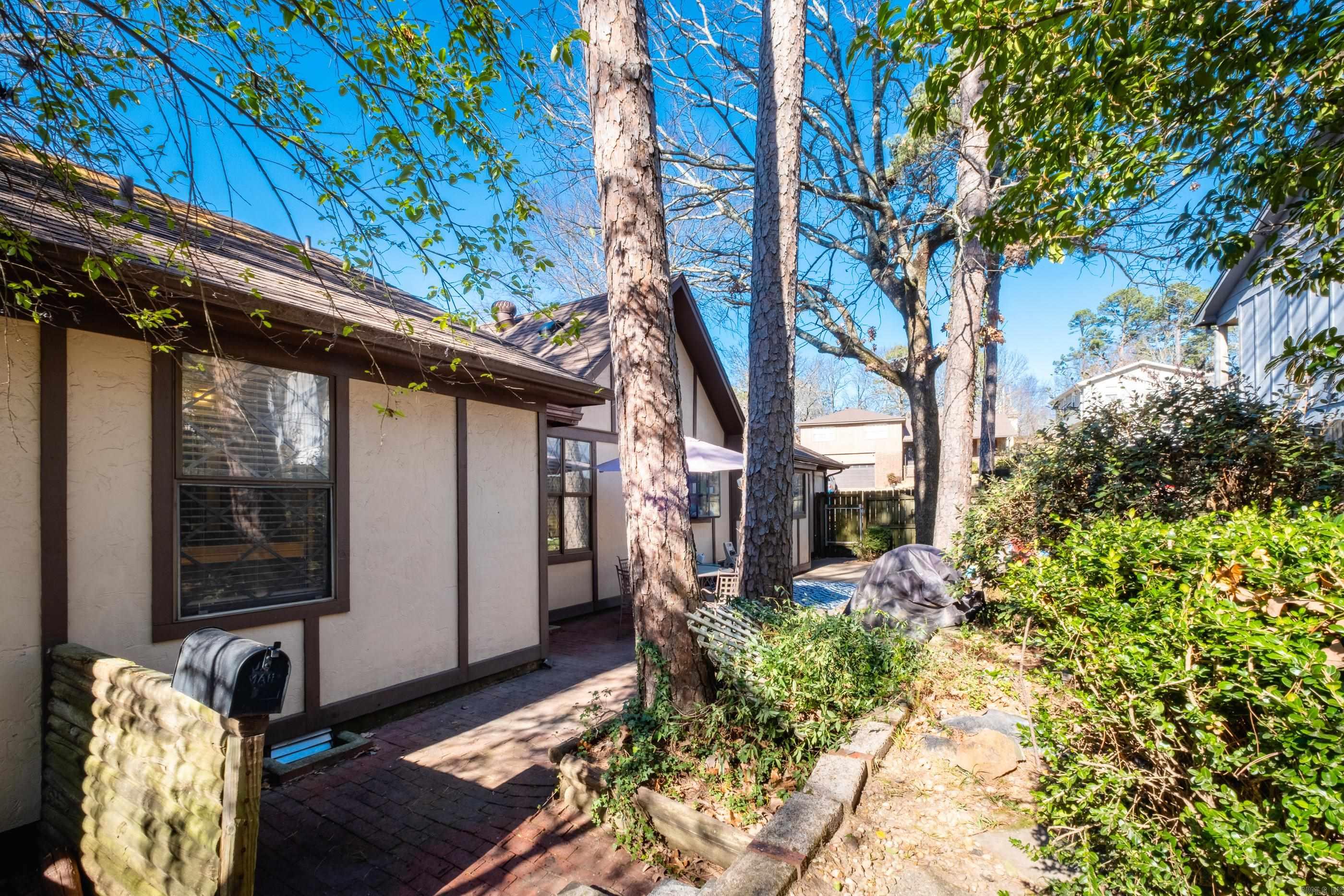 PLEASANT VIEW - Residential