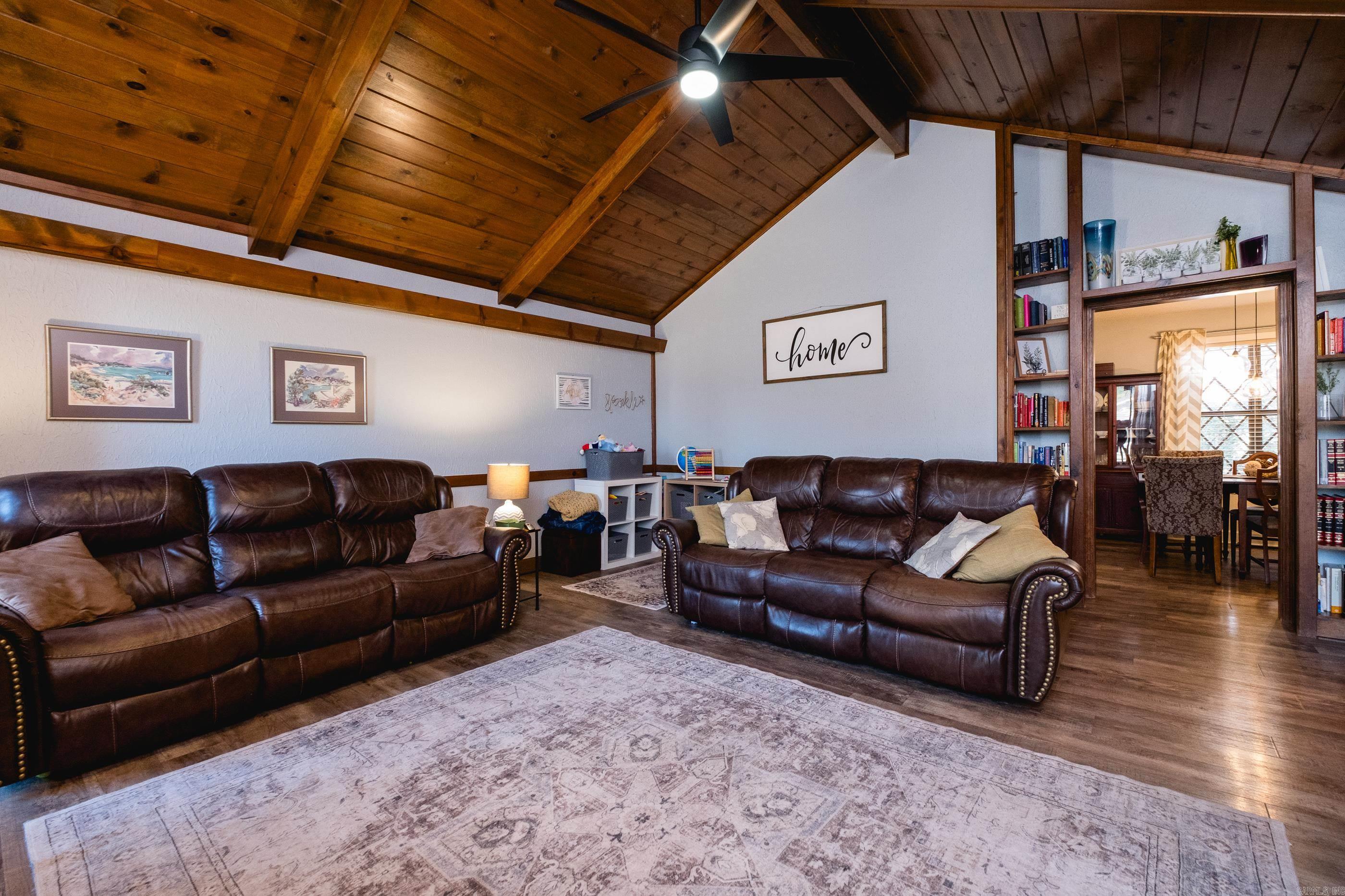 PLEASANT VIEW - Residential