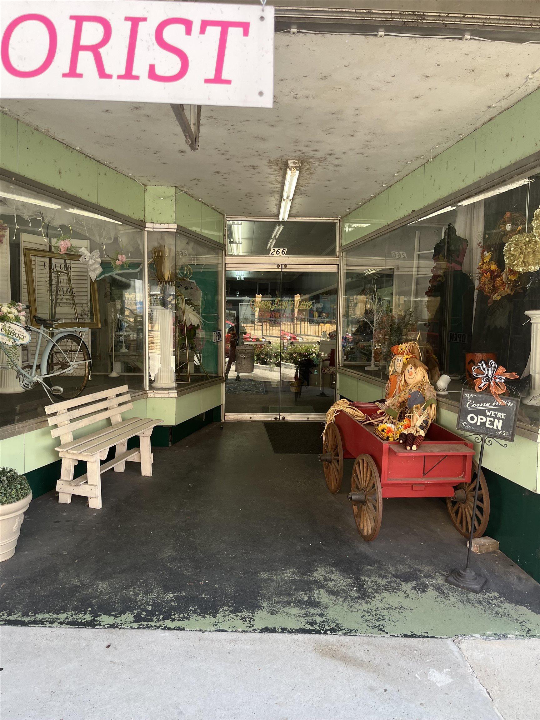 Old Town - Commercial Sale