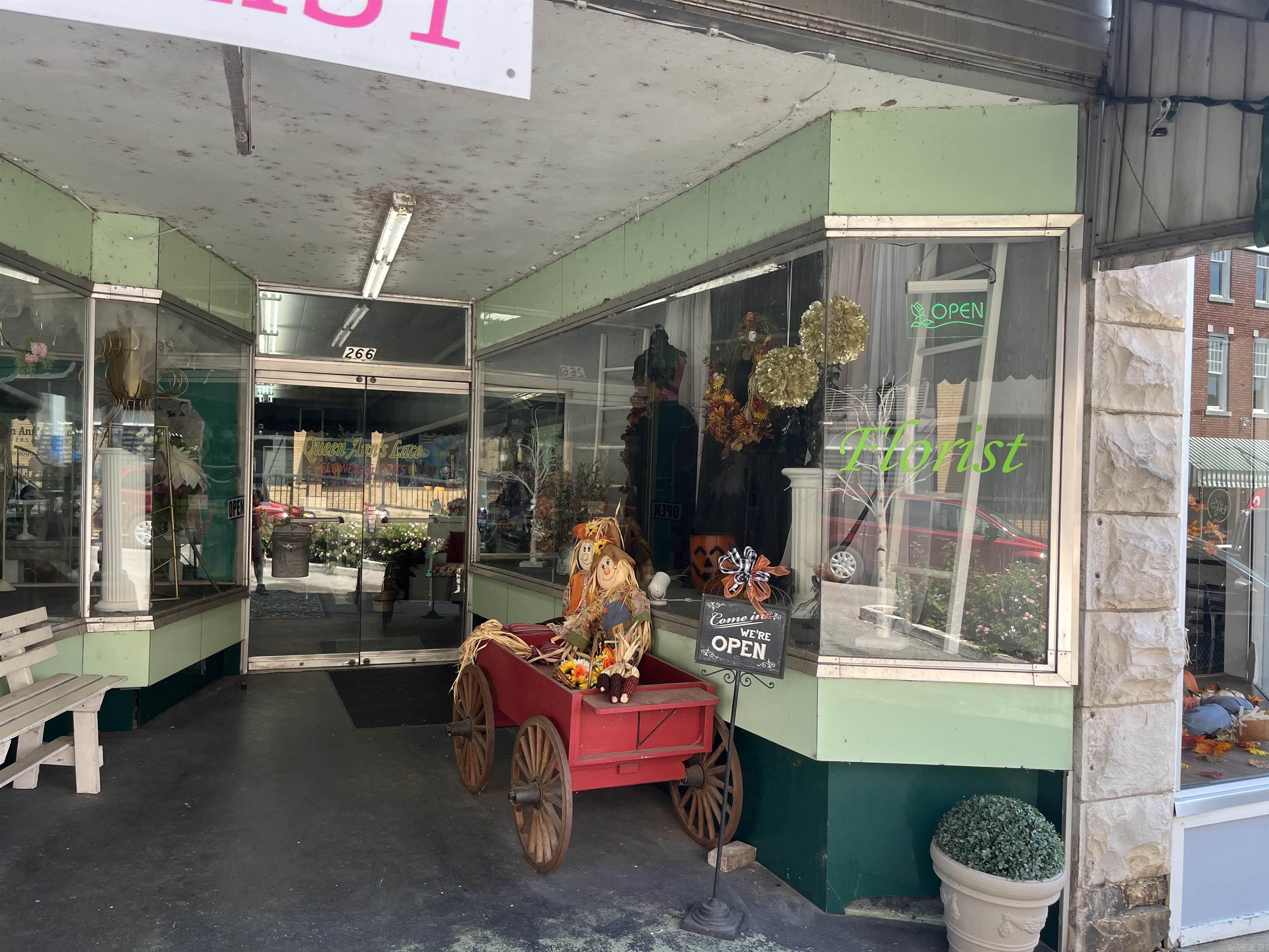 Old Town - Commercial Sale