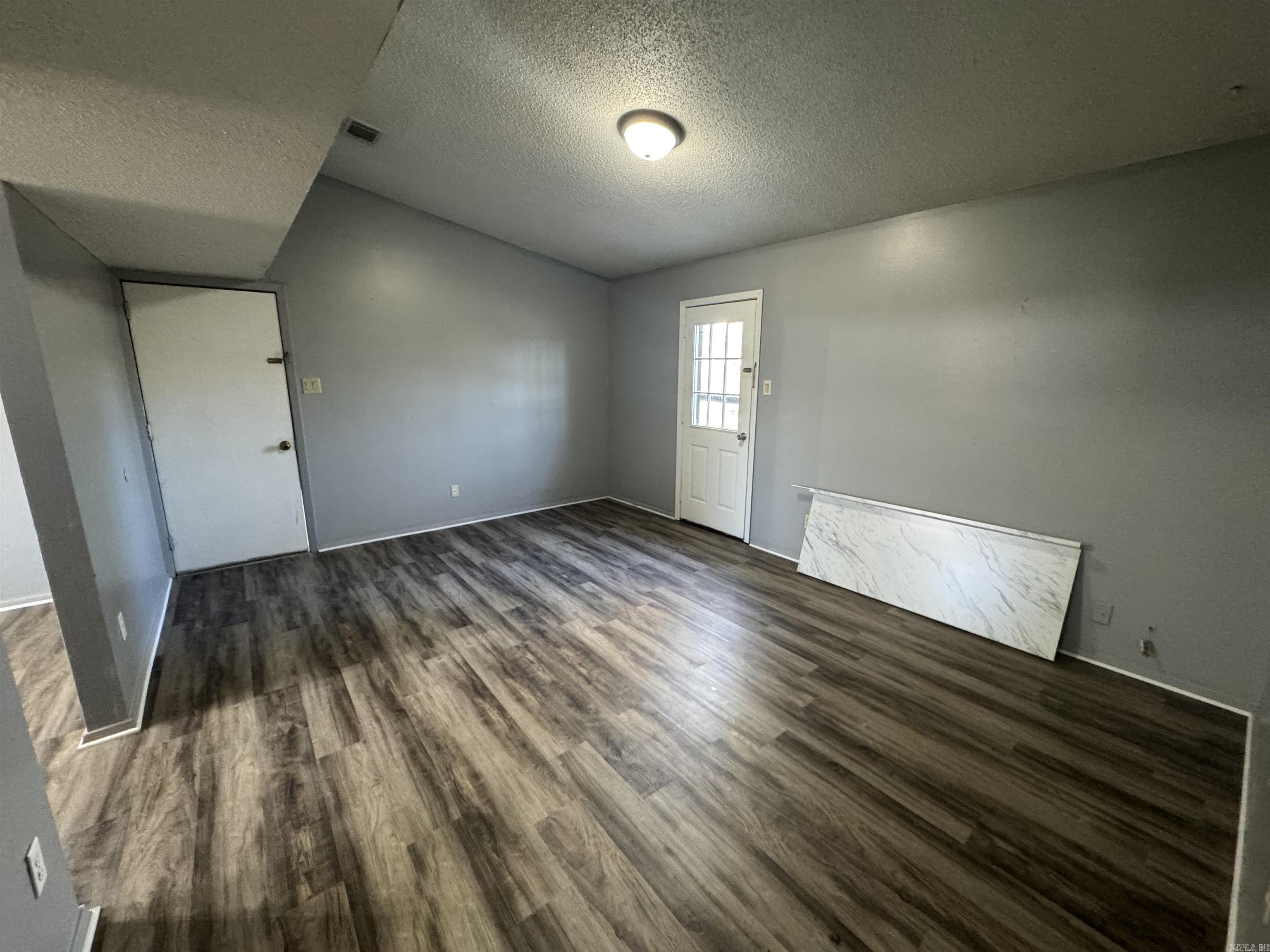 MEADOWLARK - Residential