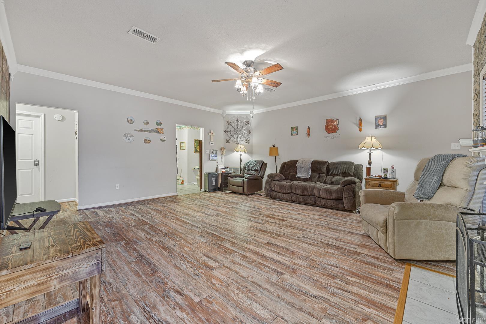 COUNTRY SIDE - Residential