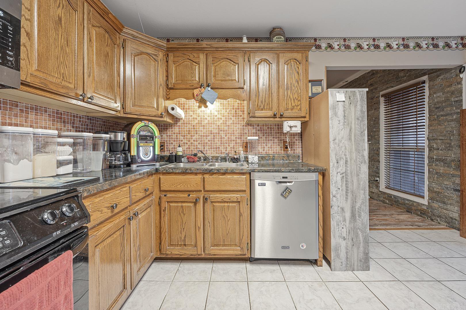 COUNTRY SIDE - Residential