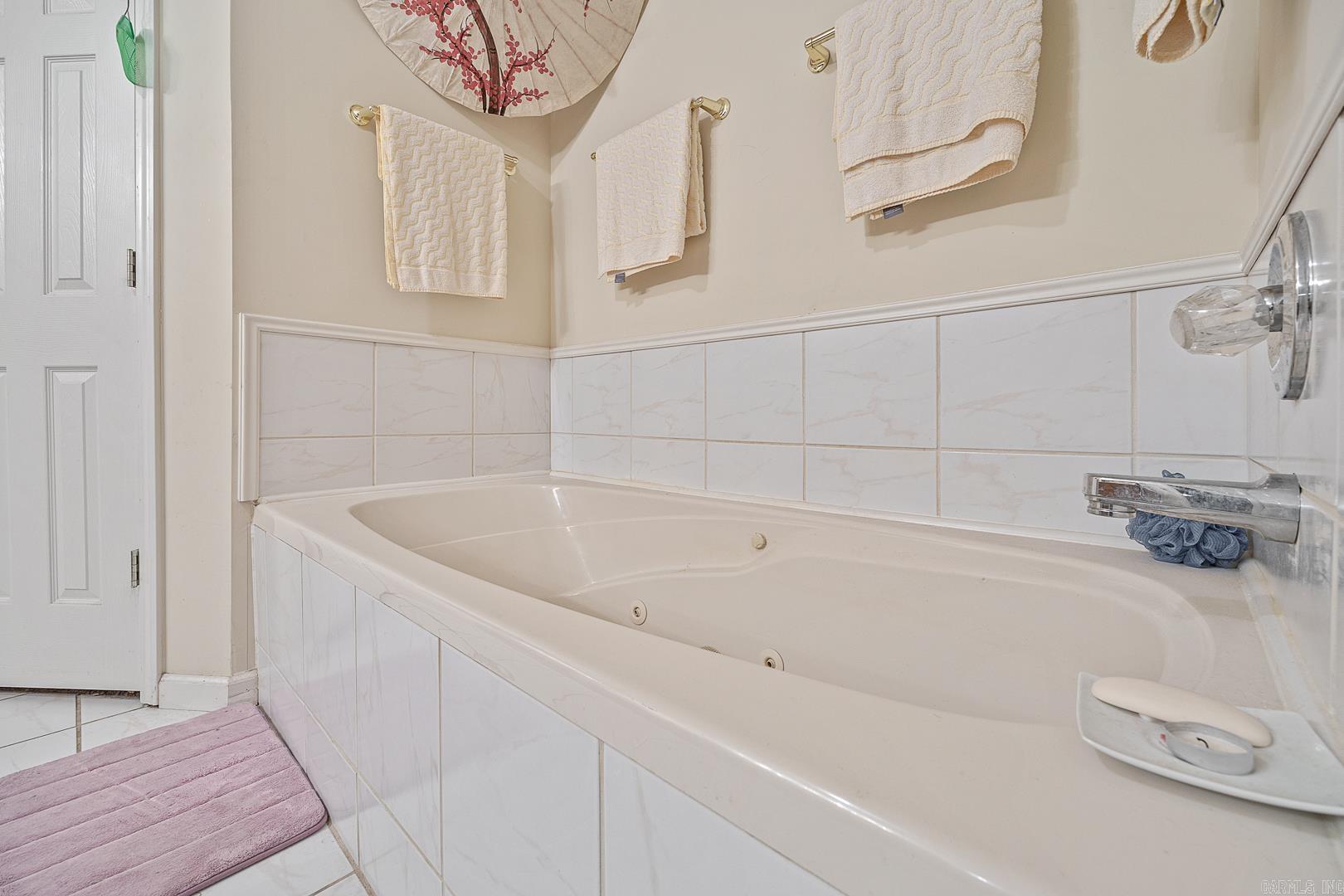 COUNTRY SIDE - Residential