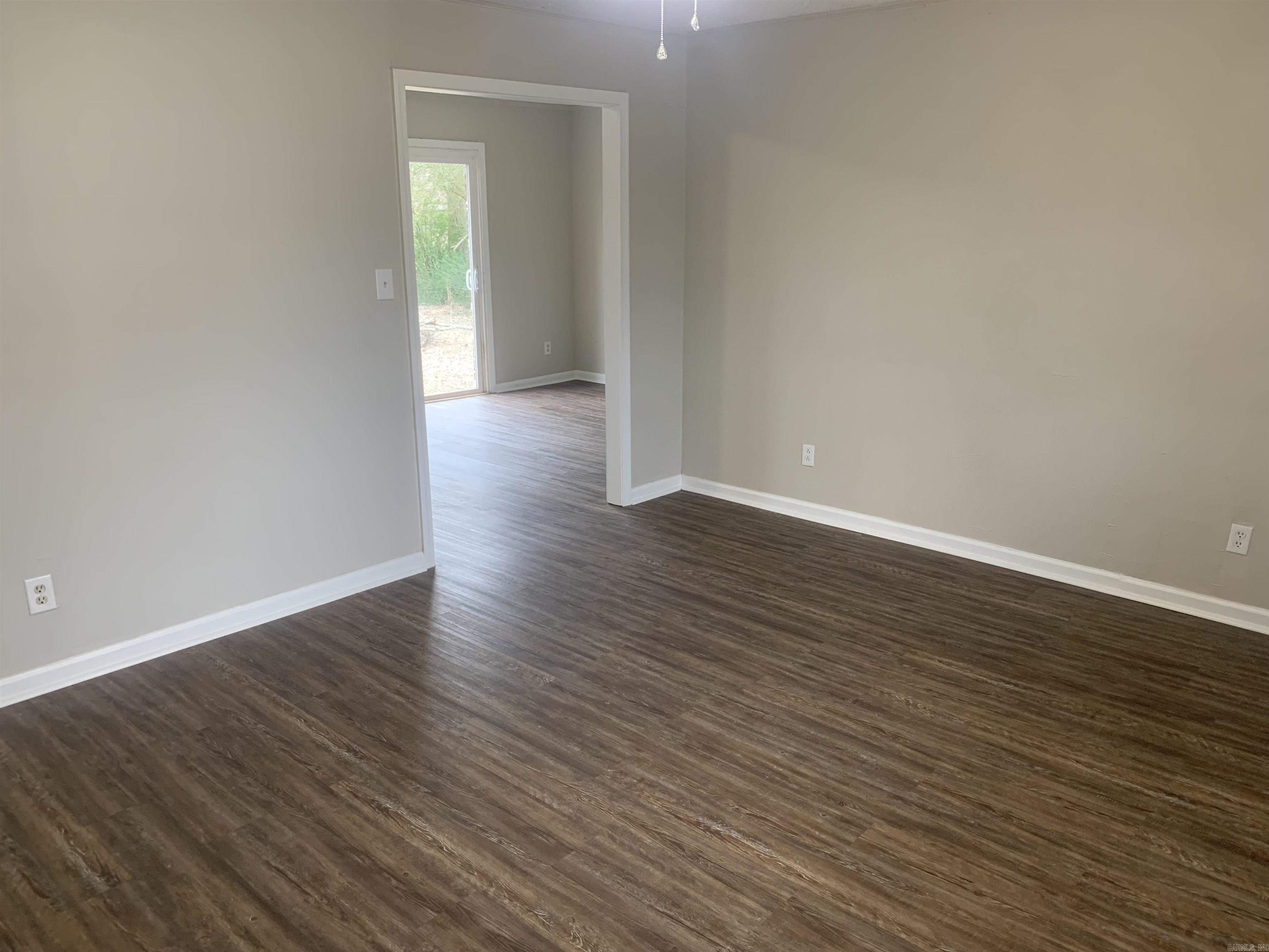 LAPLAZA ACRES - Residential