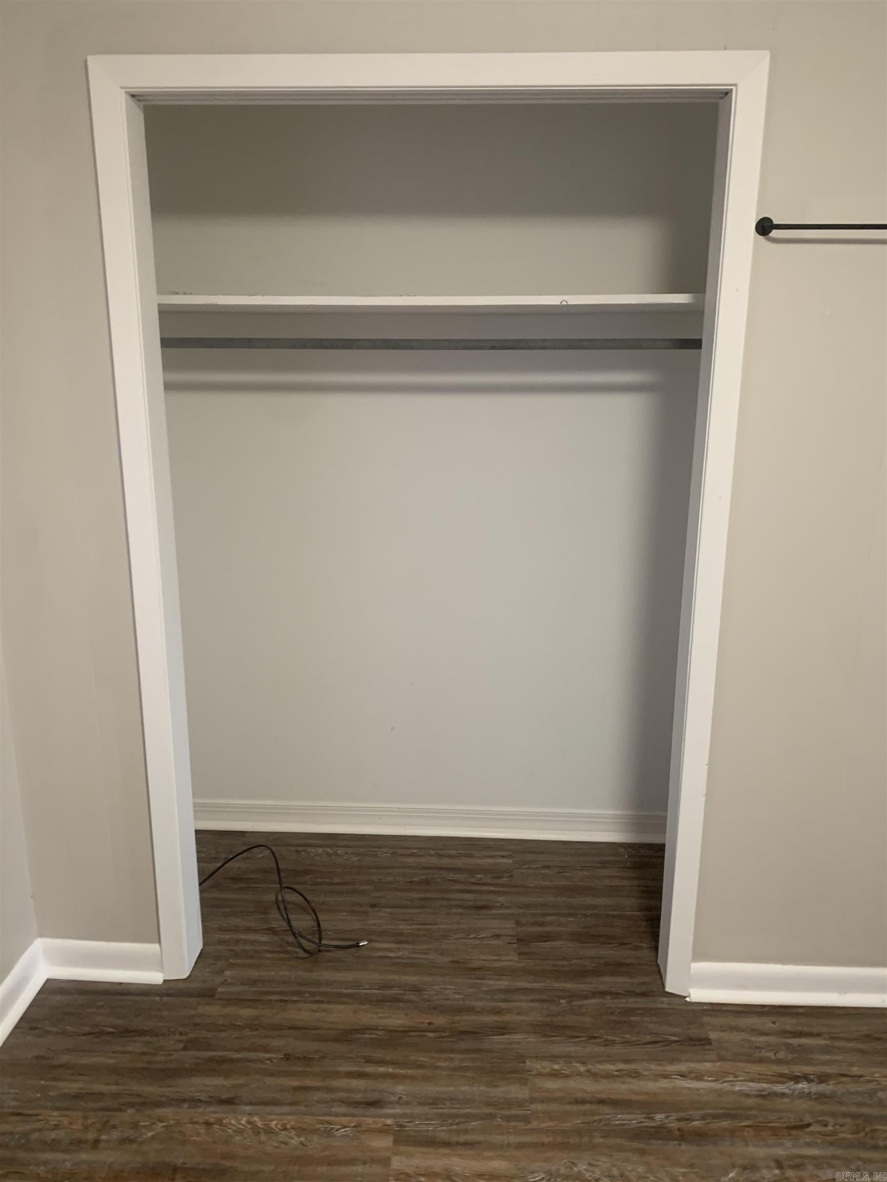 LAPLAZA ACRES - Residential