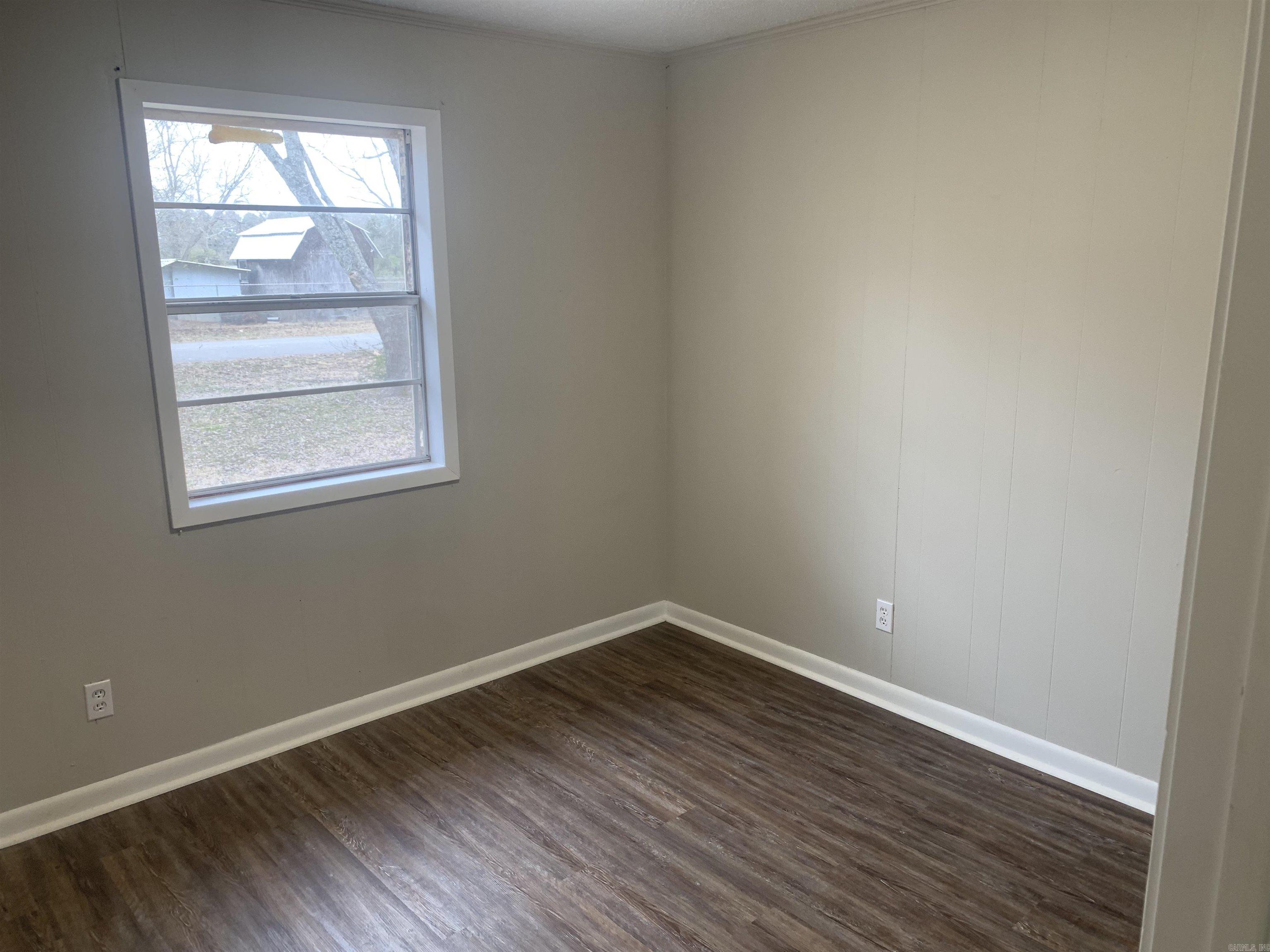 LAPLAZA ACRES - Residential